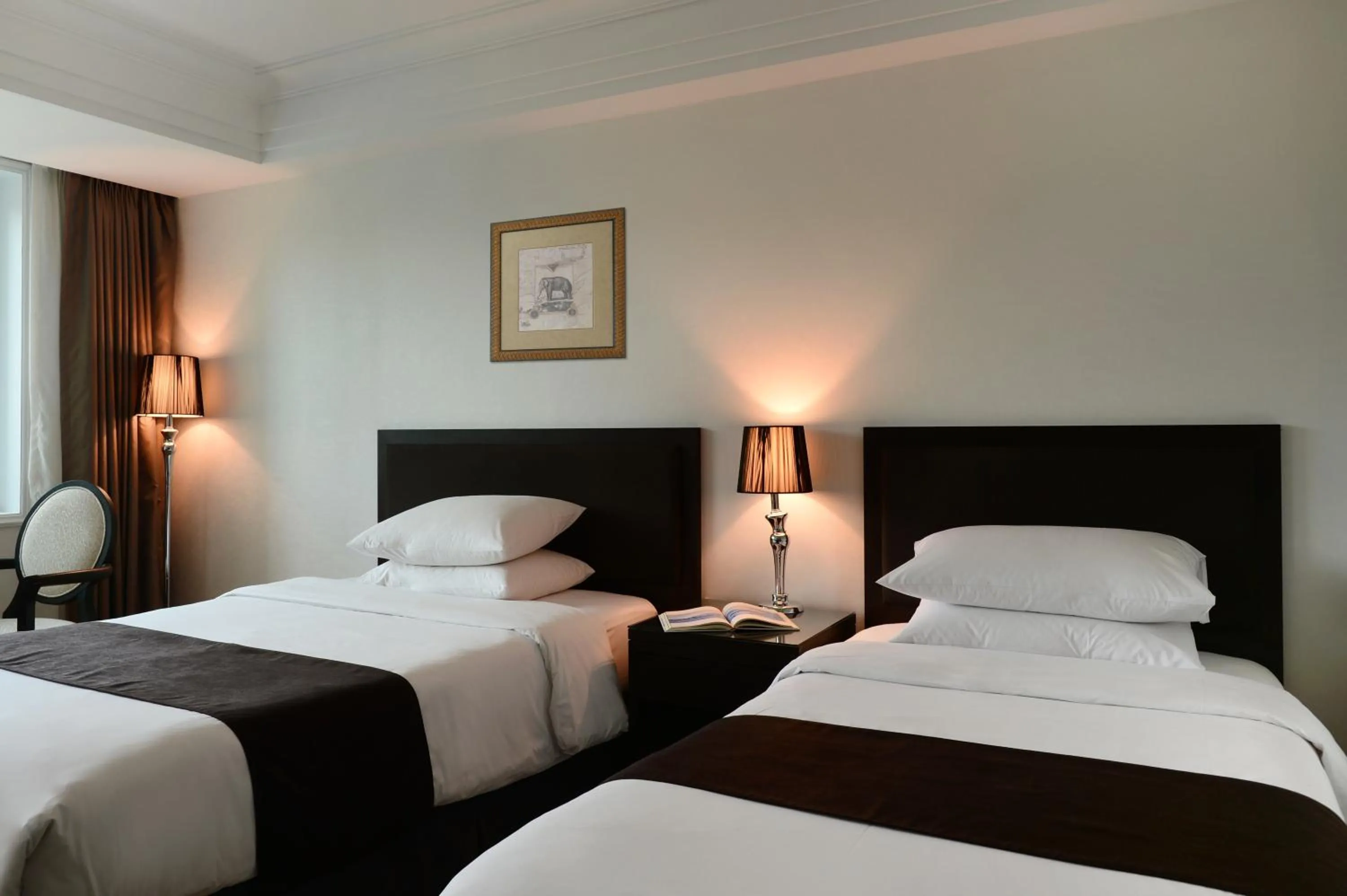 Bed in Jeju Oriental Hotel & Casino