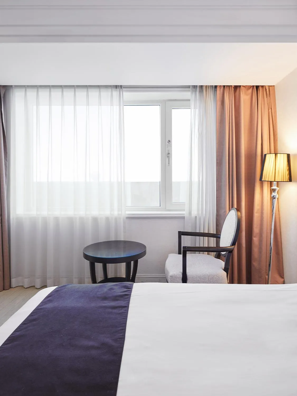 Decorative detail, Bed in Jeju Oriental Hotel & Casino