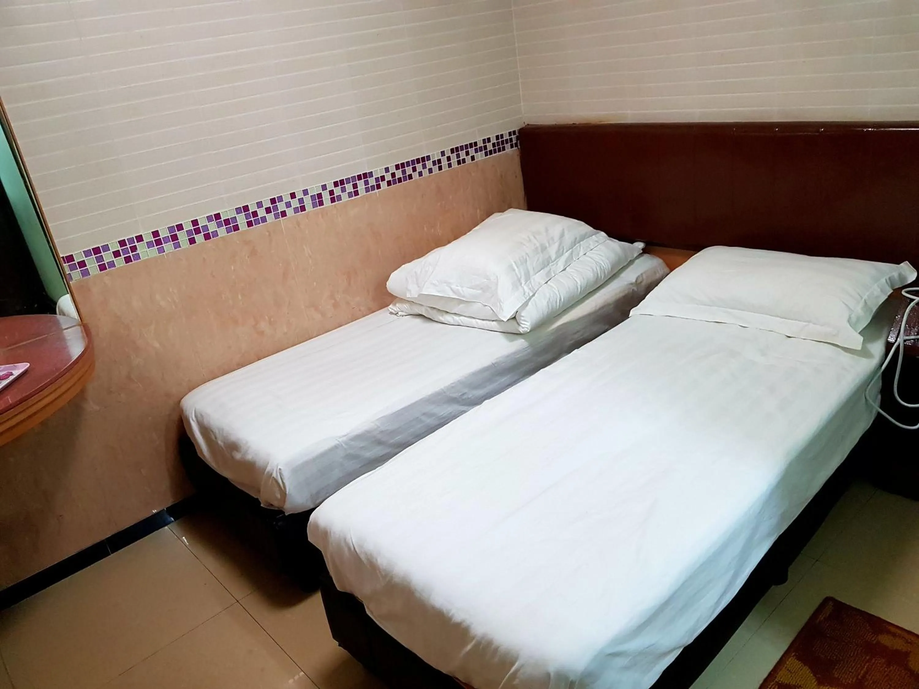 bunk bed, Bed in Astronaut's Hotel