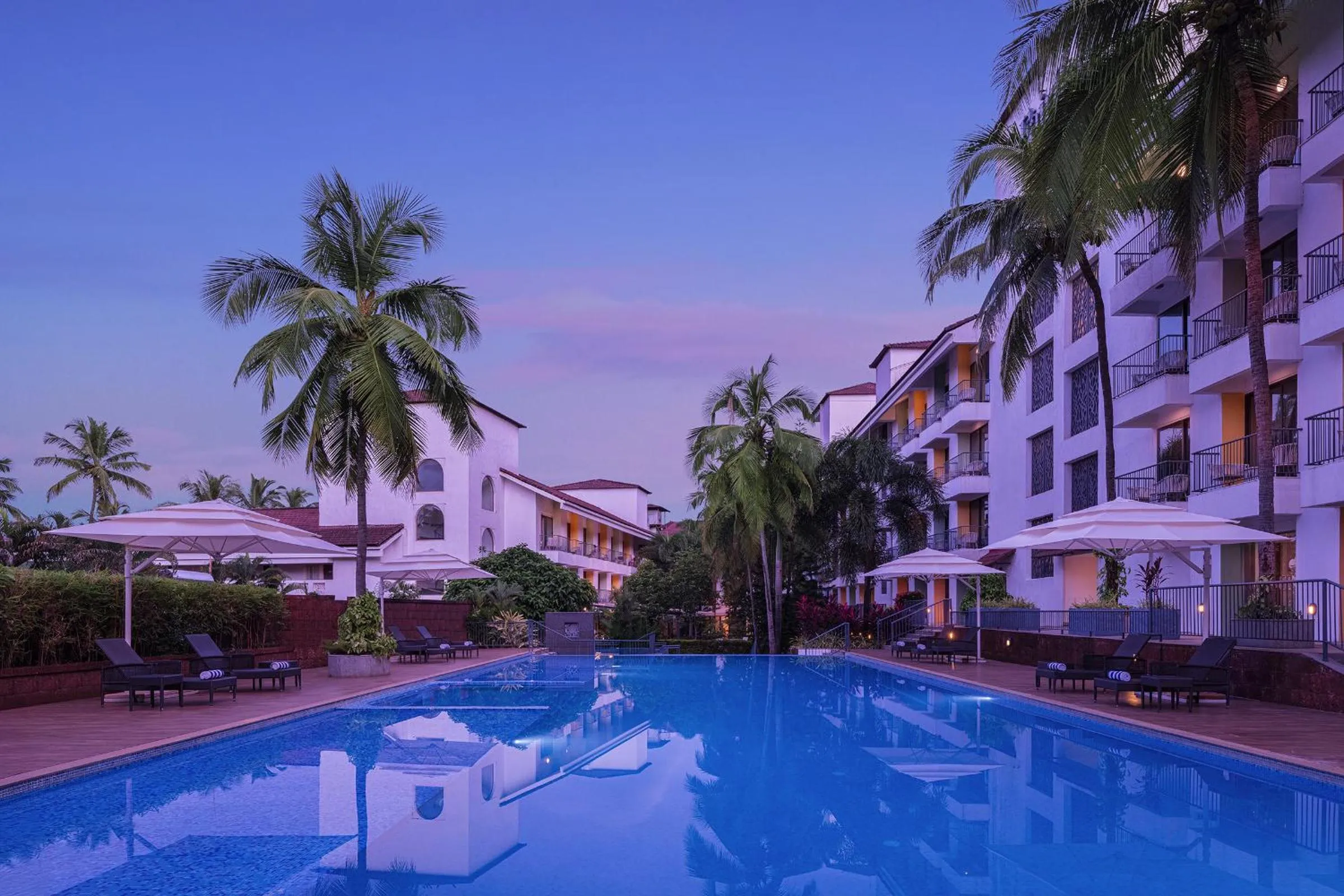 Swimming pool in Fairfield by Marriott Goa Anjuna