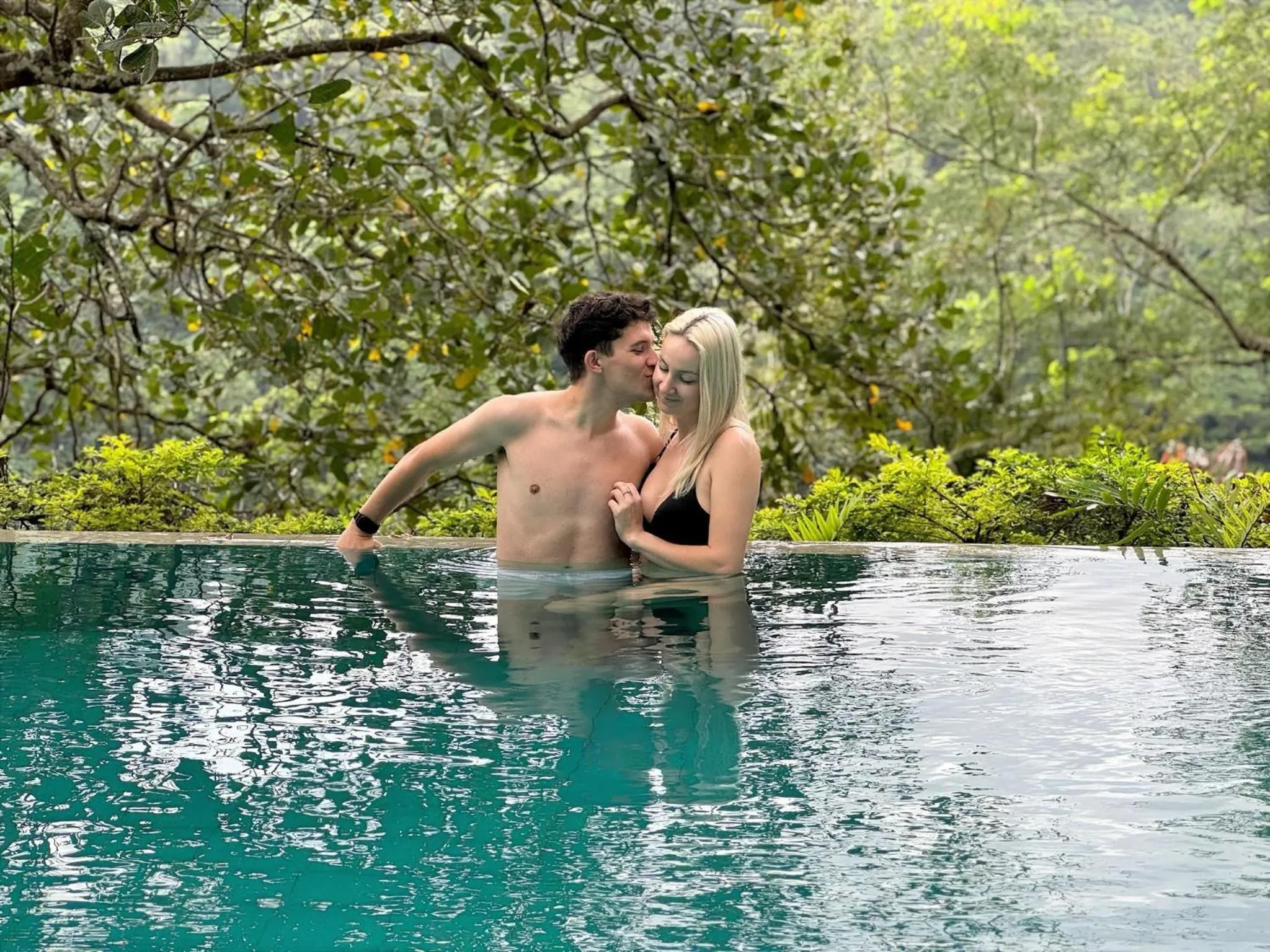 Guests in Aqua Dunhinda Villa