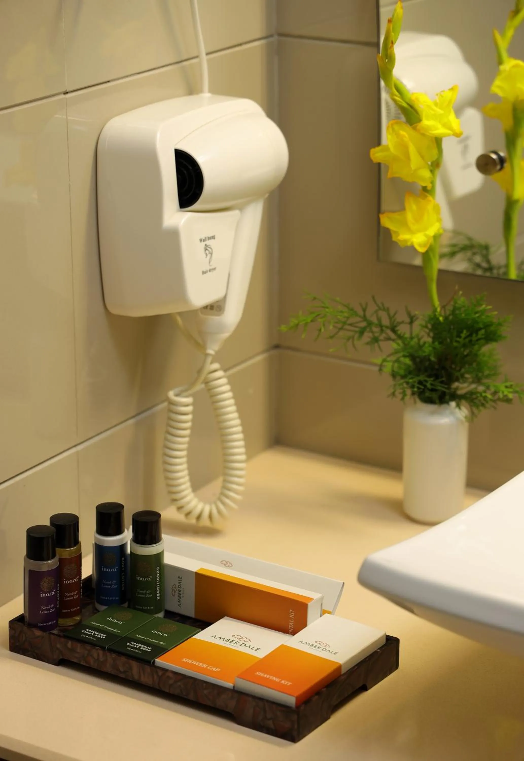 Bathroom in Amber Dale Luxury Hotel & Spa, Munnar