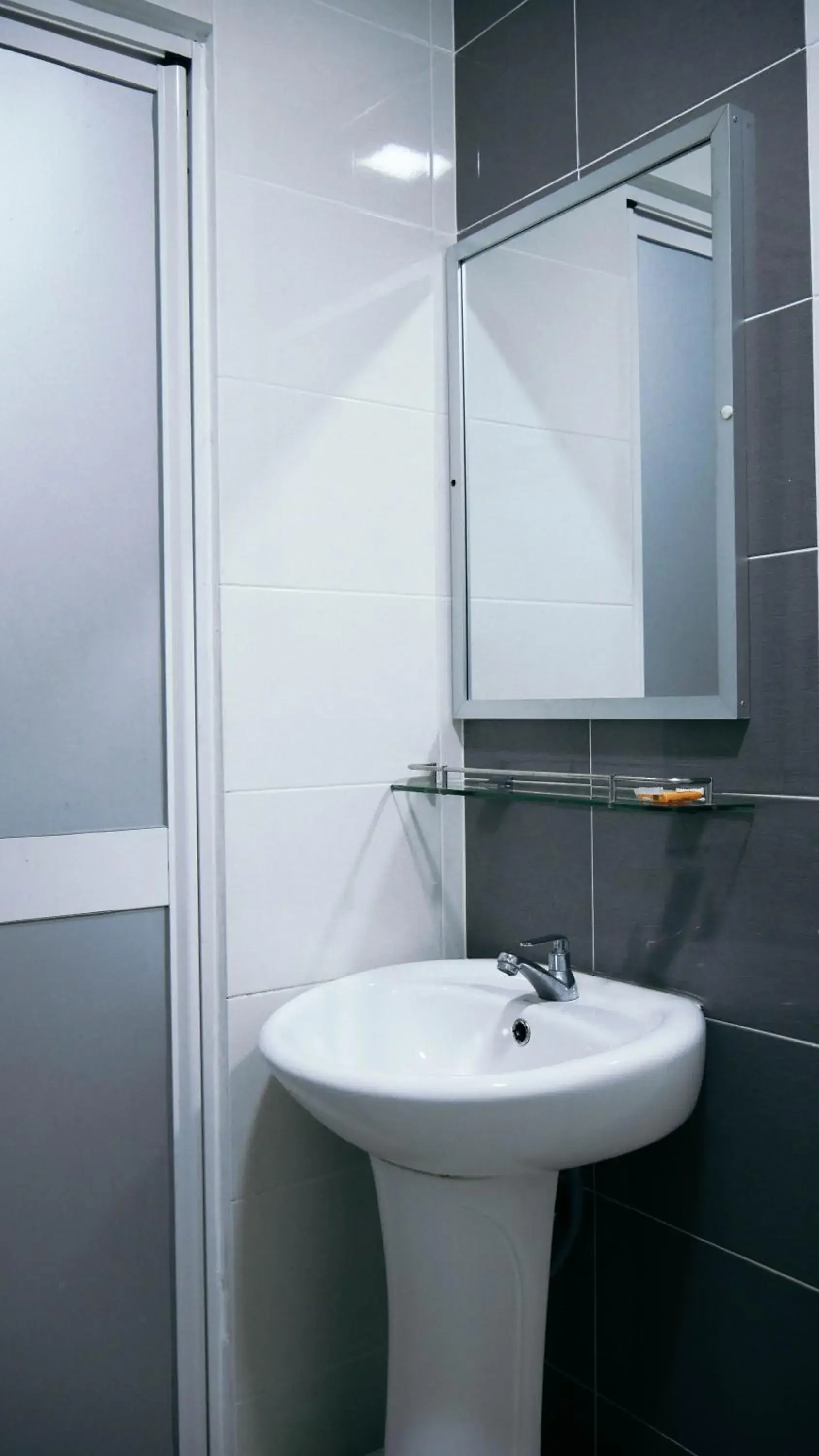 Double Room with Private Bathroom in Sura Inn Double Room with Private Bathroom in Sura Inn