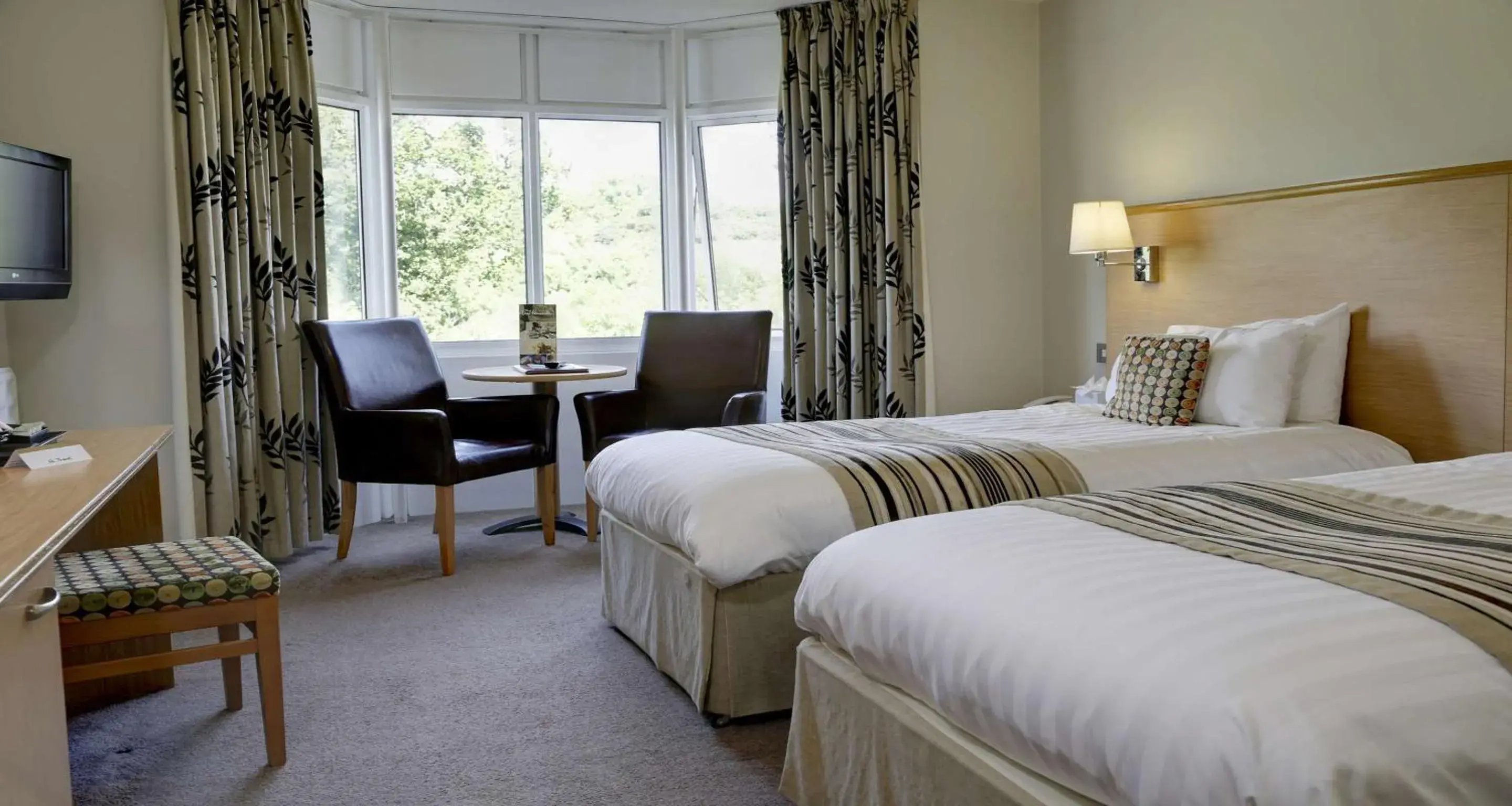 Standard Twin Room with Golf View in Best Western The Dartmouth Hotel, Golf & Spa Standard Twin Room with Golf View in Best Western The Dartmouth Hotel, Golf & Spa