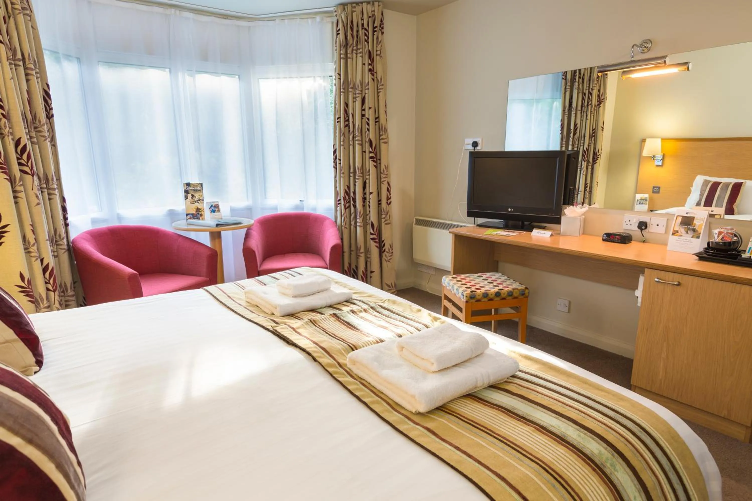 Bedroom, Bed in Best Western The Dartmouth Hotel, Golf & Spa