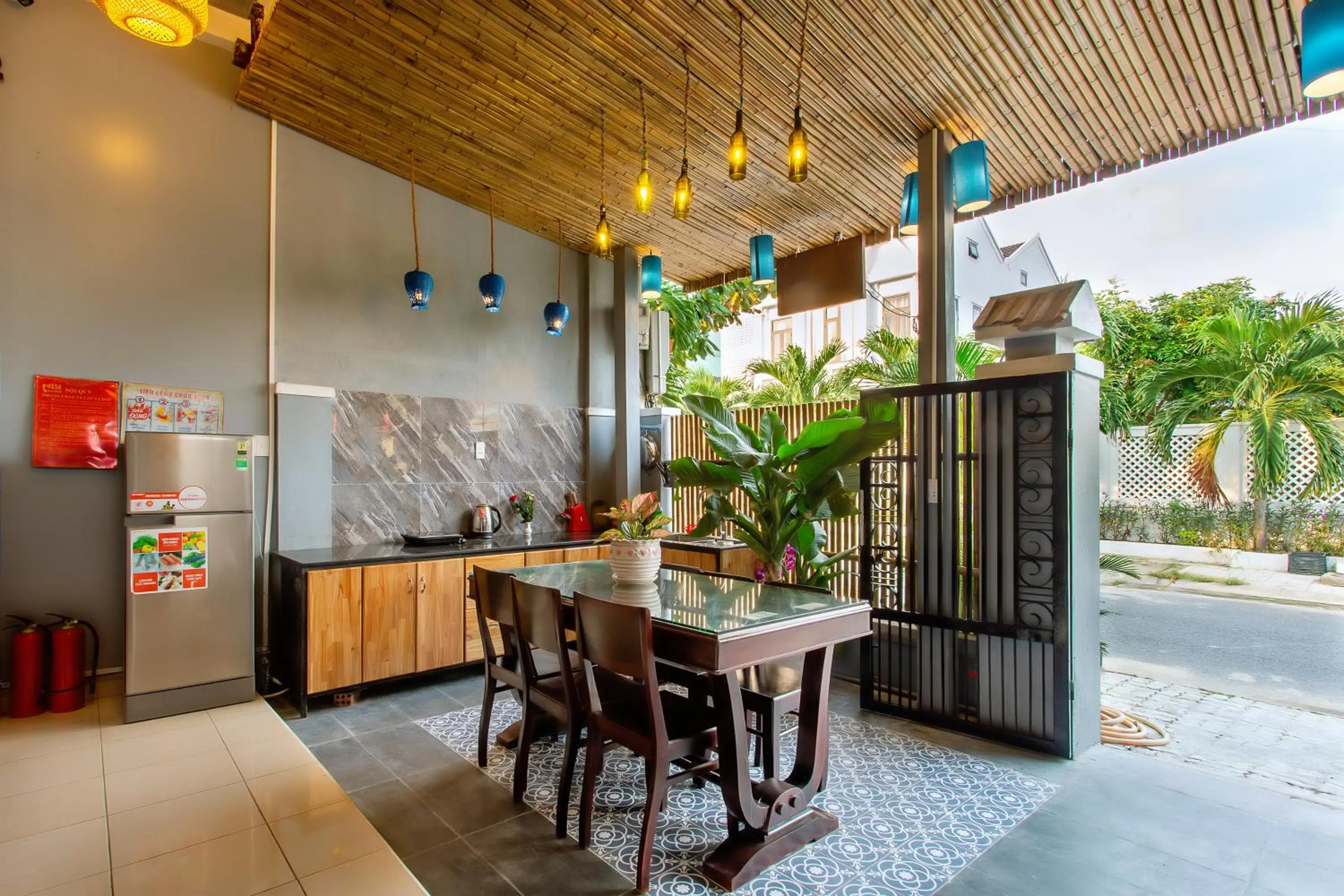 Dining area in Lang Dong An Bang