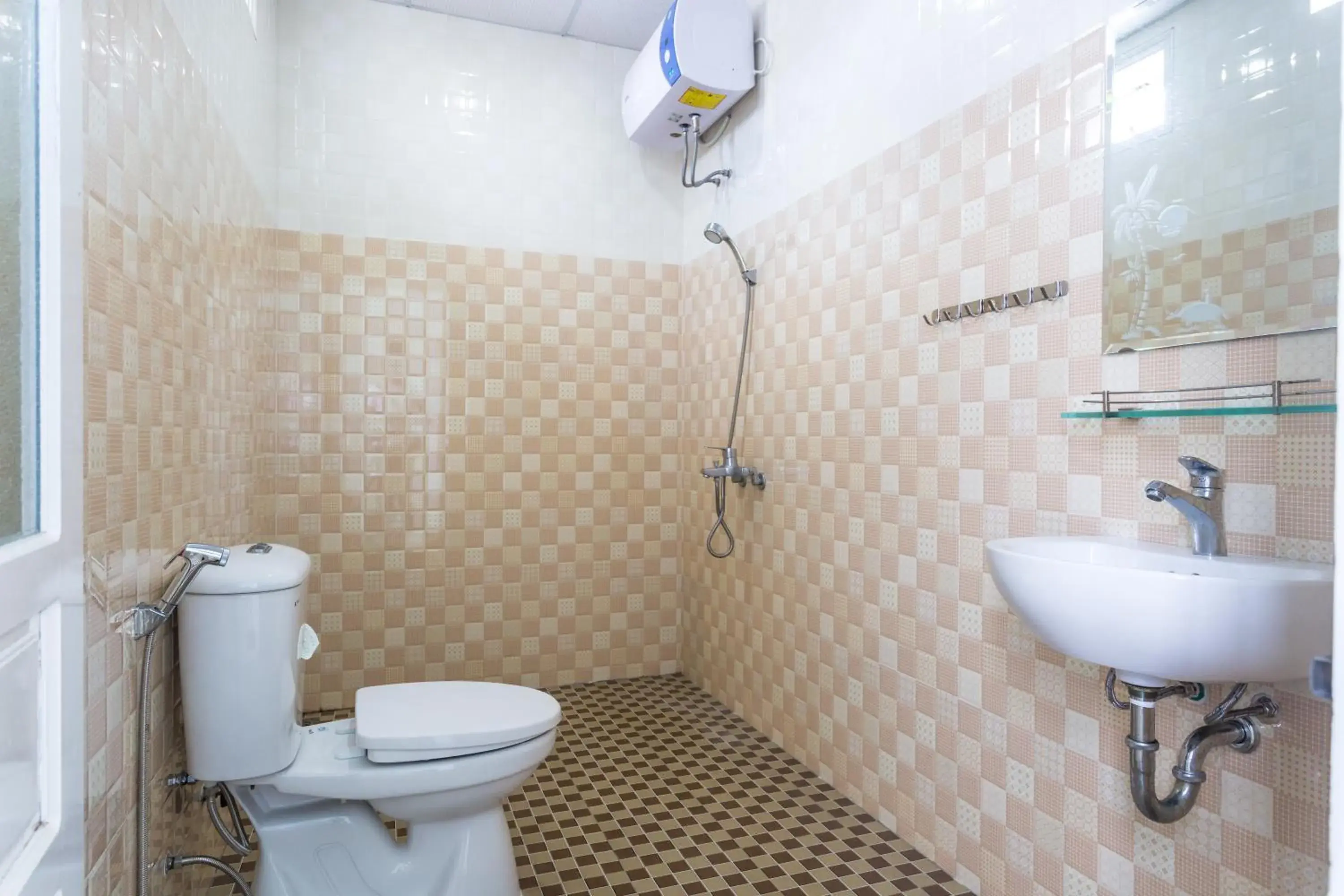 Family Room with Balcony in Quynh Long Villa Family Room with Balcony in Quynh Long Villa