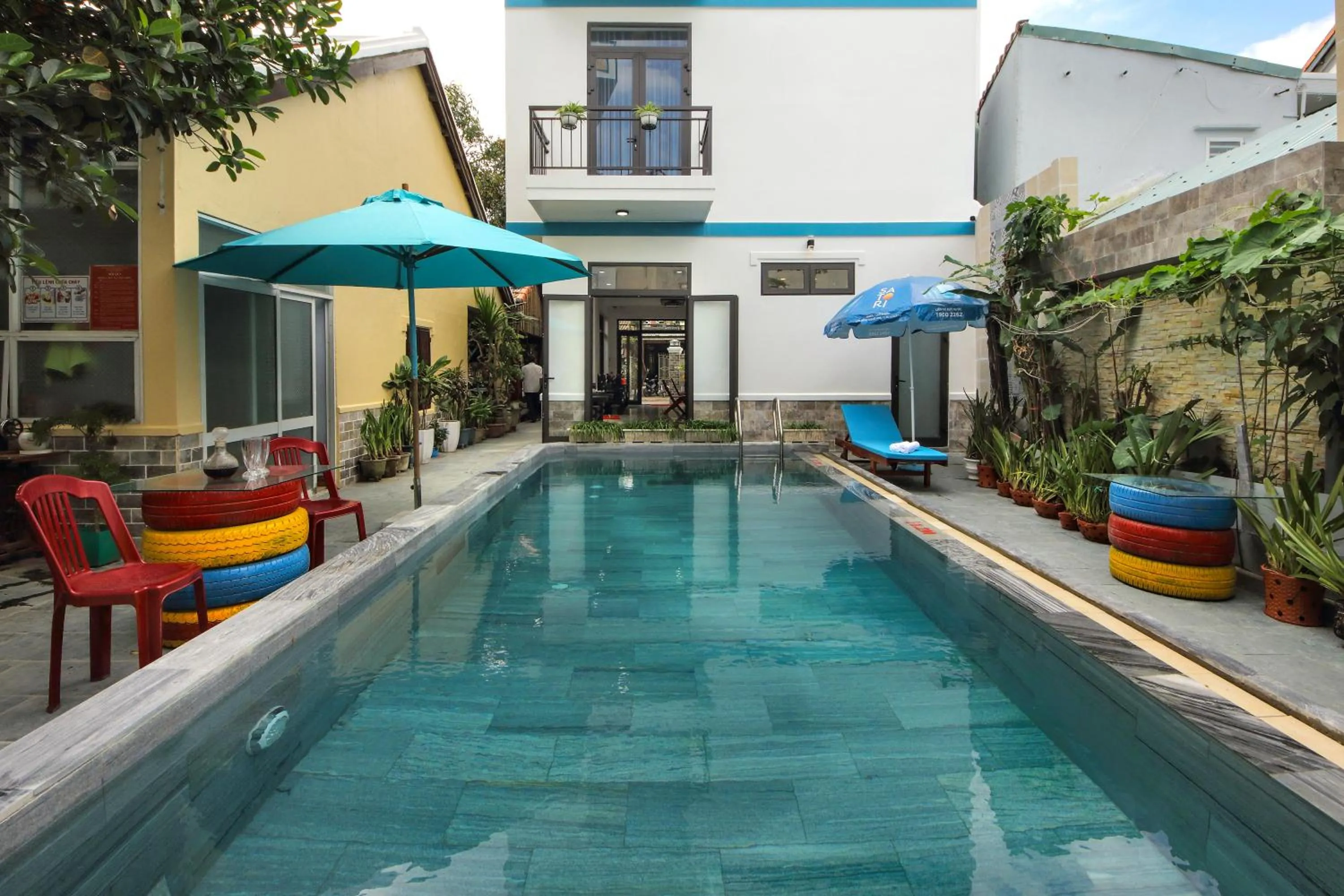 Swimming pool in Quynh Long Villa