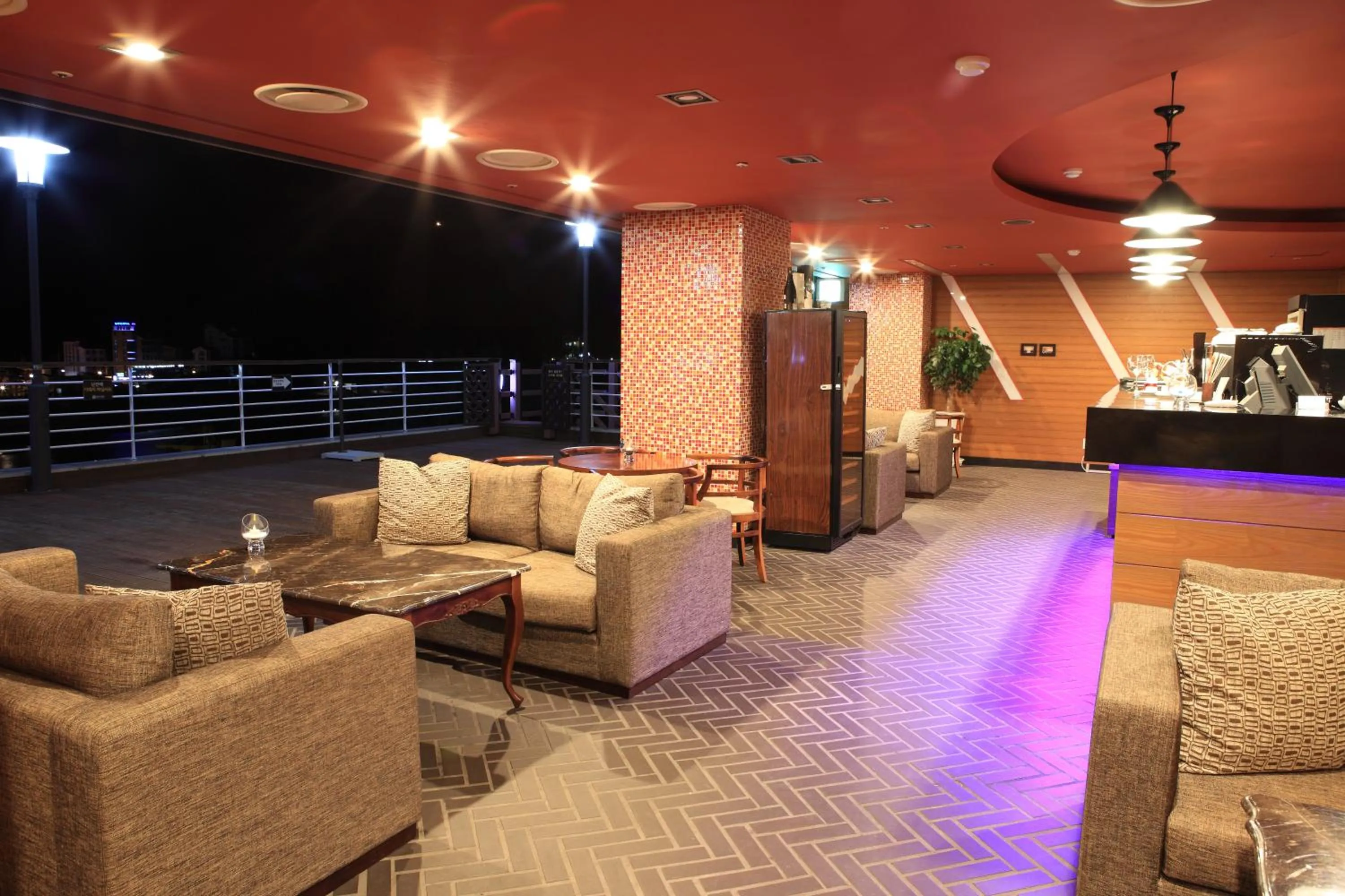 Lounge or bar in Hotel Riviera Geoje