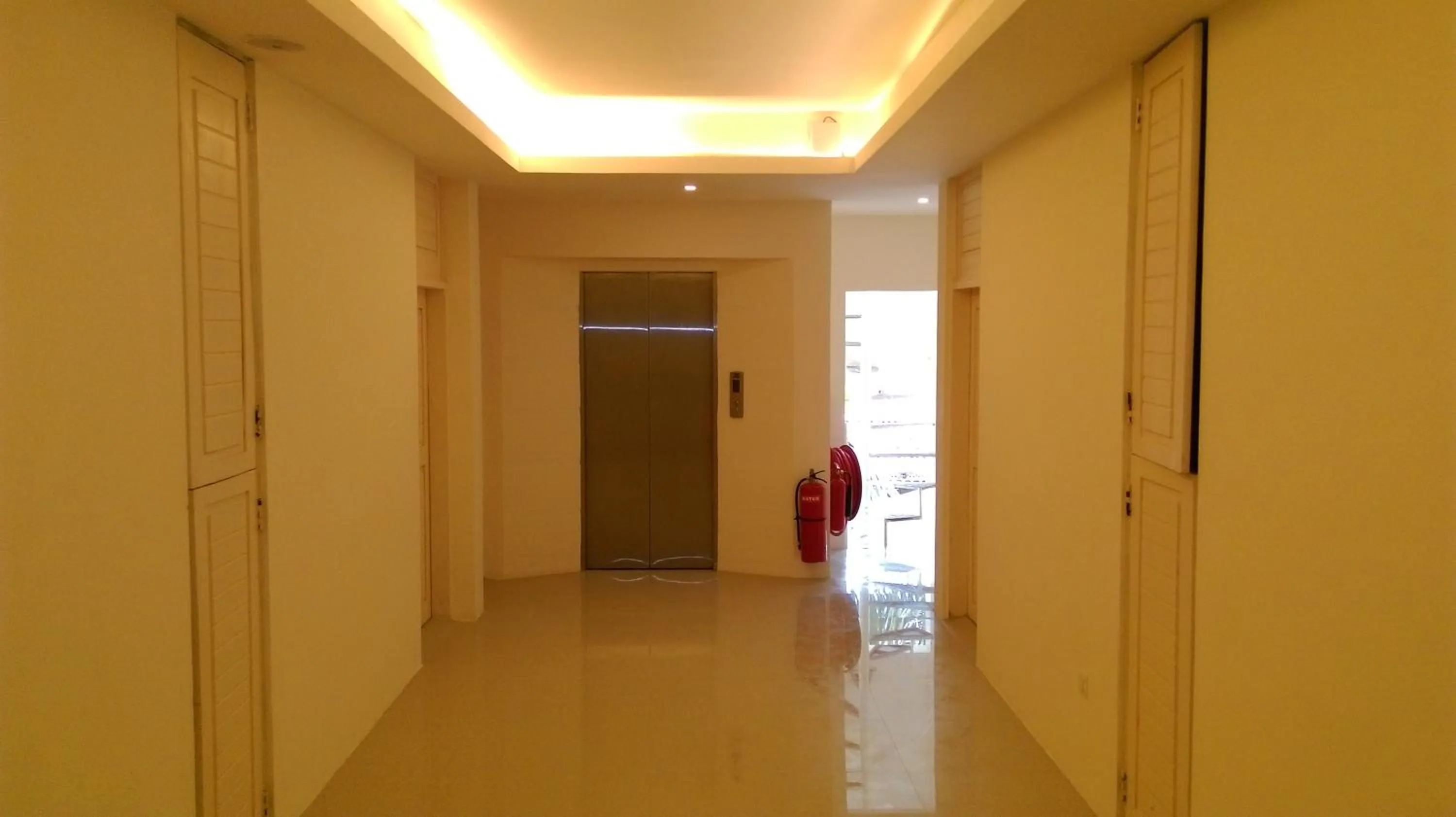 Decorative detail in Beacon Beach Hotel Negombo