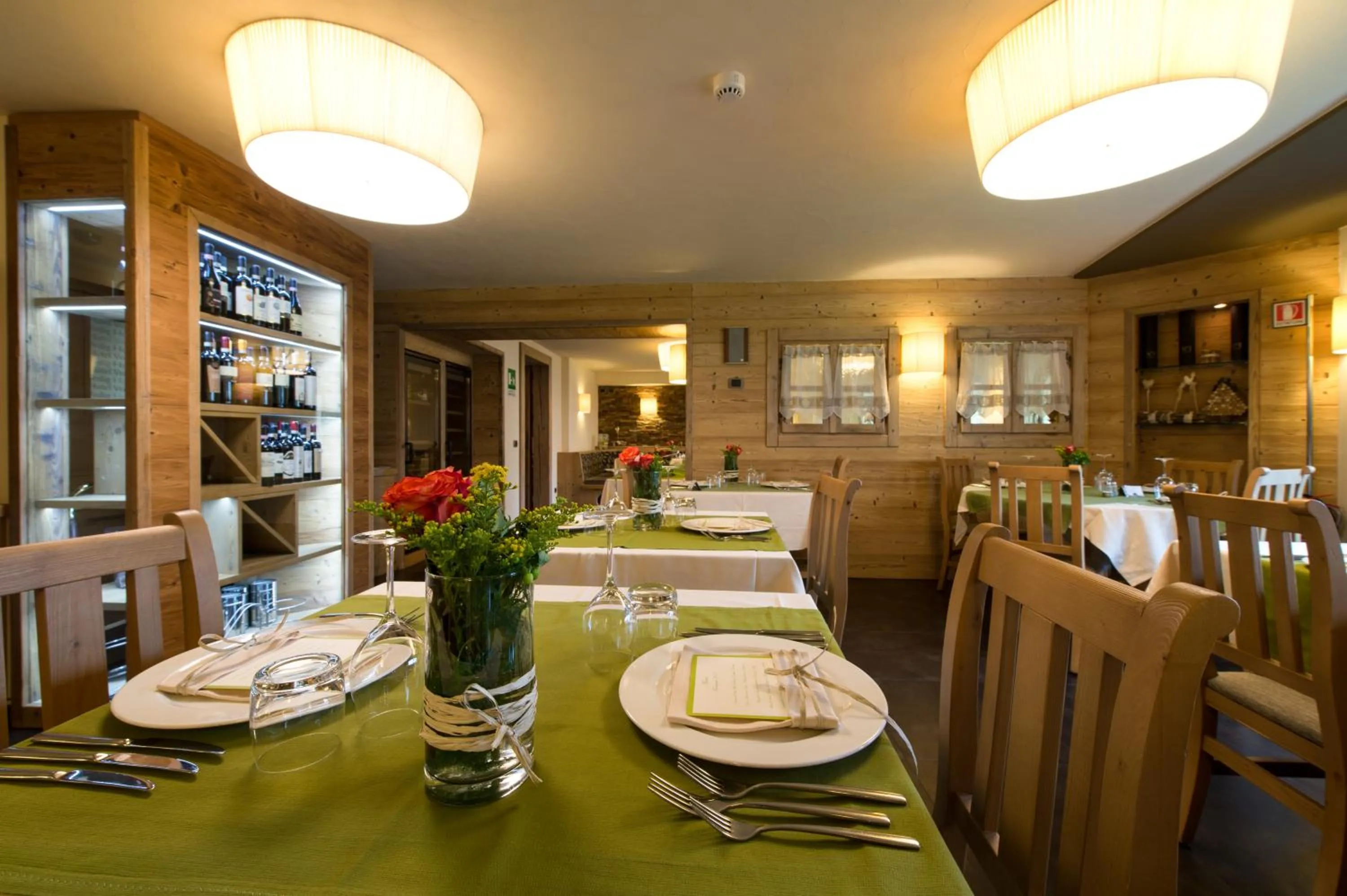 Restaurant/places to eat in Hotel Vedig