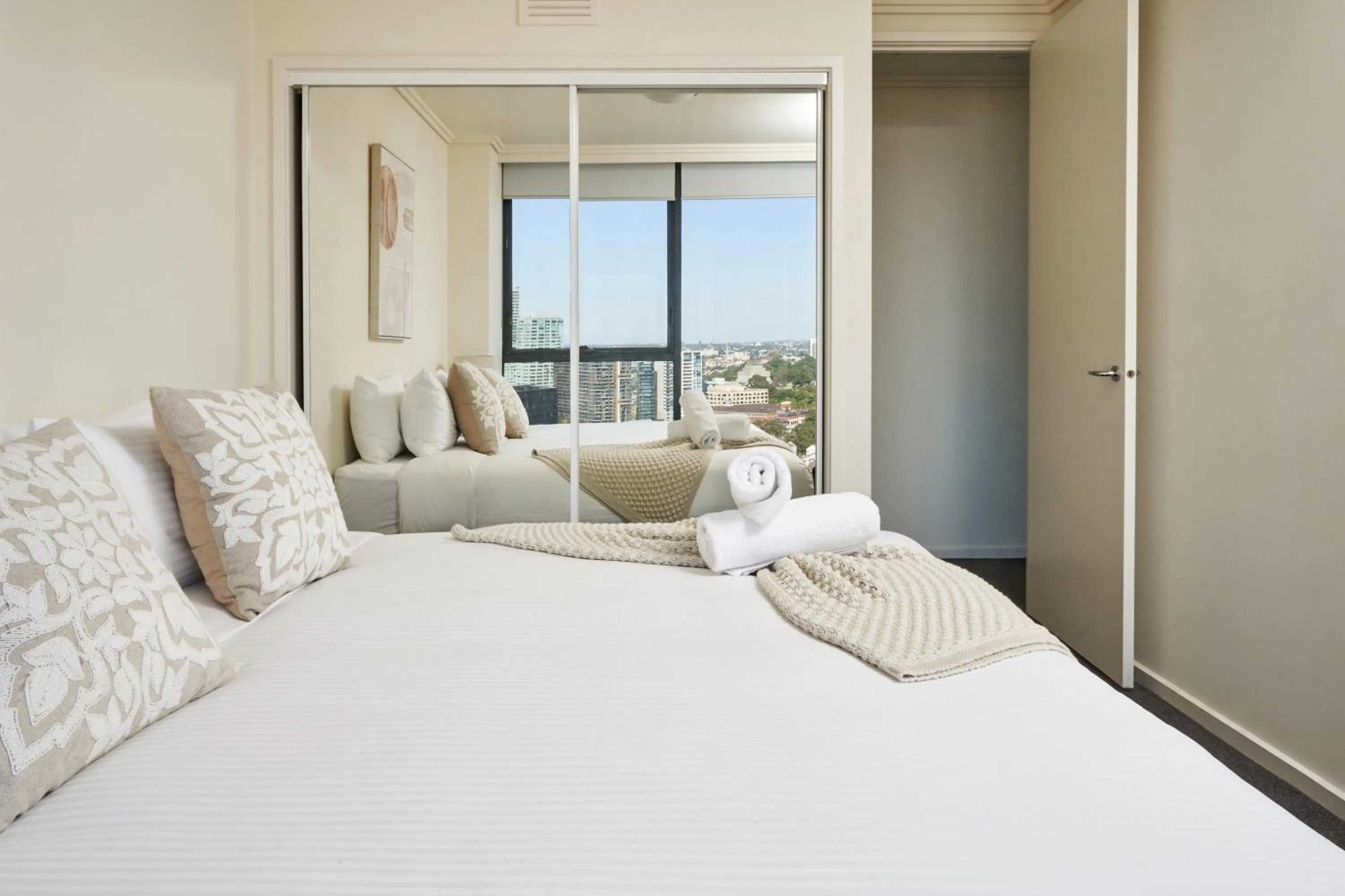 Bedroom, Bed in Exclusive Stays - Sentinel