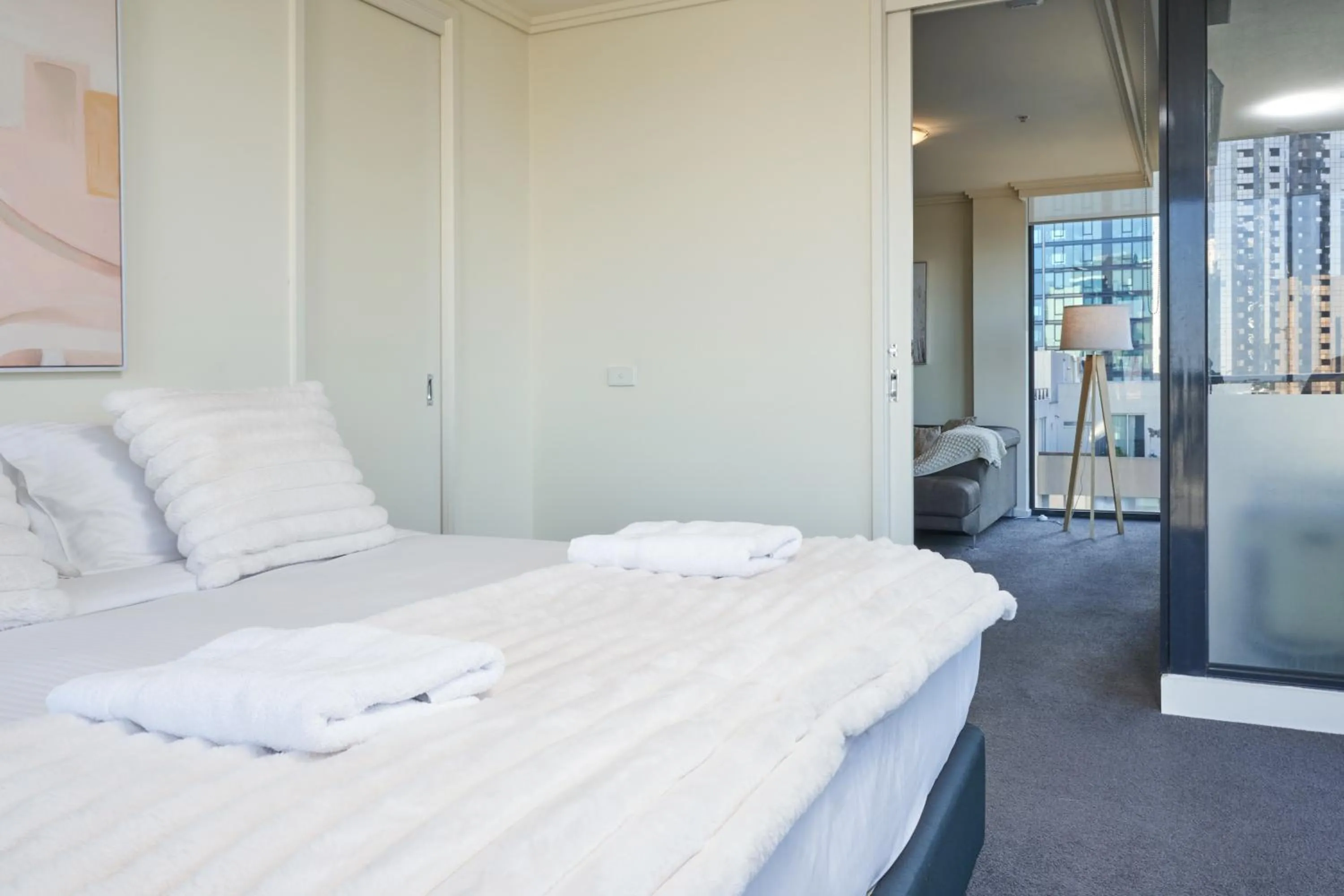 Bedroom, Bed in Exclusive Stays - Sentinel