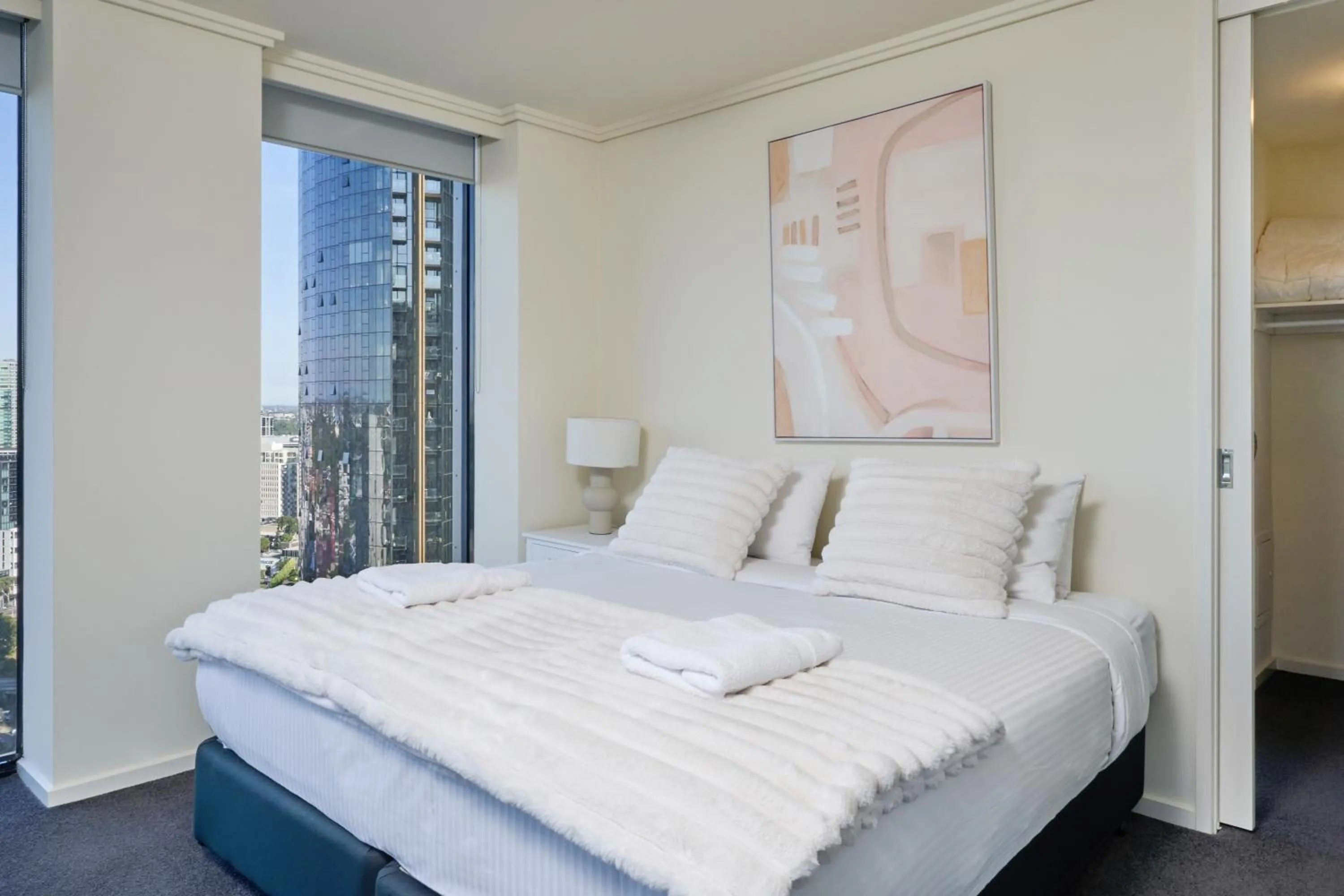 Bedroom, Bed in Exclusive Stays - Sentinel