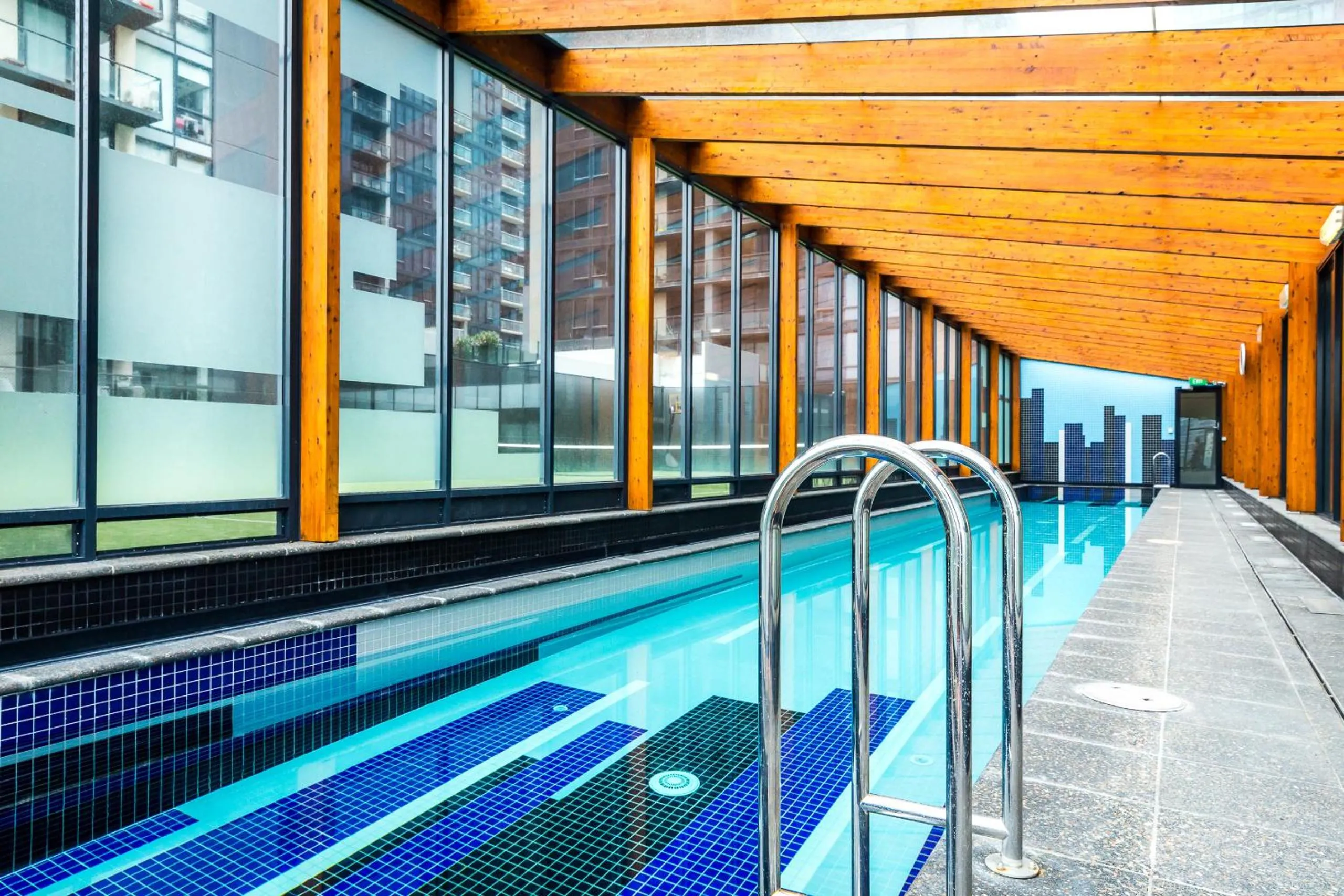 Swimming pool in Exclusive Stays - Sentinel
