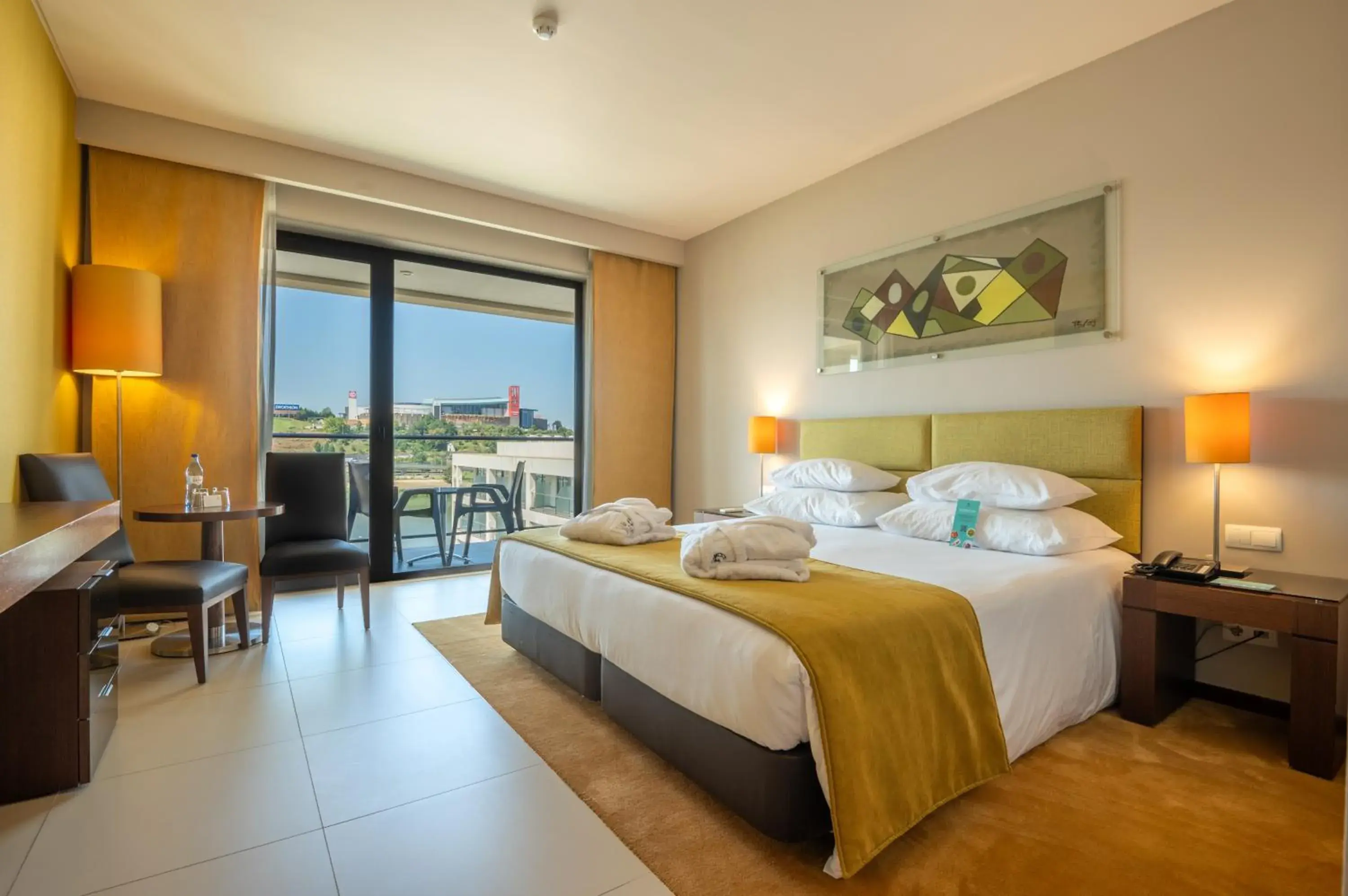 Superior Double Room with Pool View in Vila Gale Coimbra Superior Double Room with Pool View in Vila Gale Coimbra