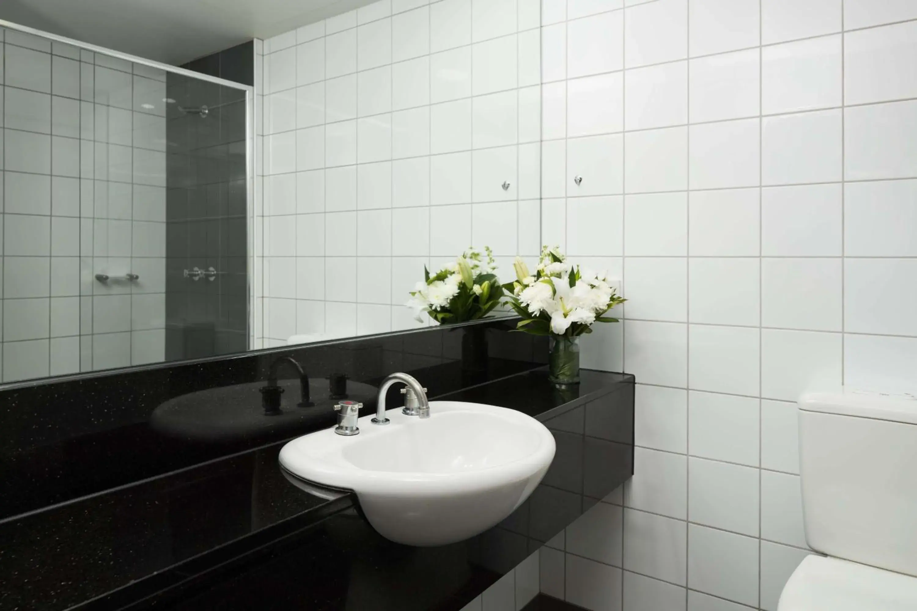 Bathroom in Rydges Darwin Central Bathroom in Rydges Darwin Central