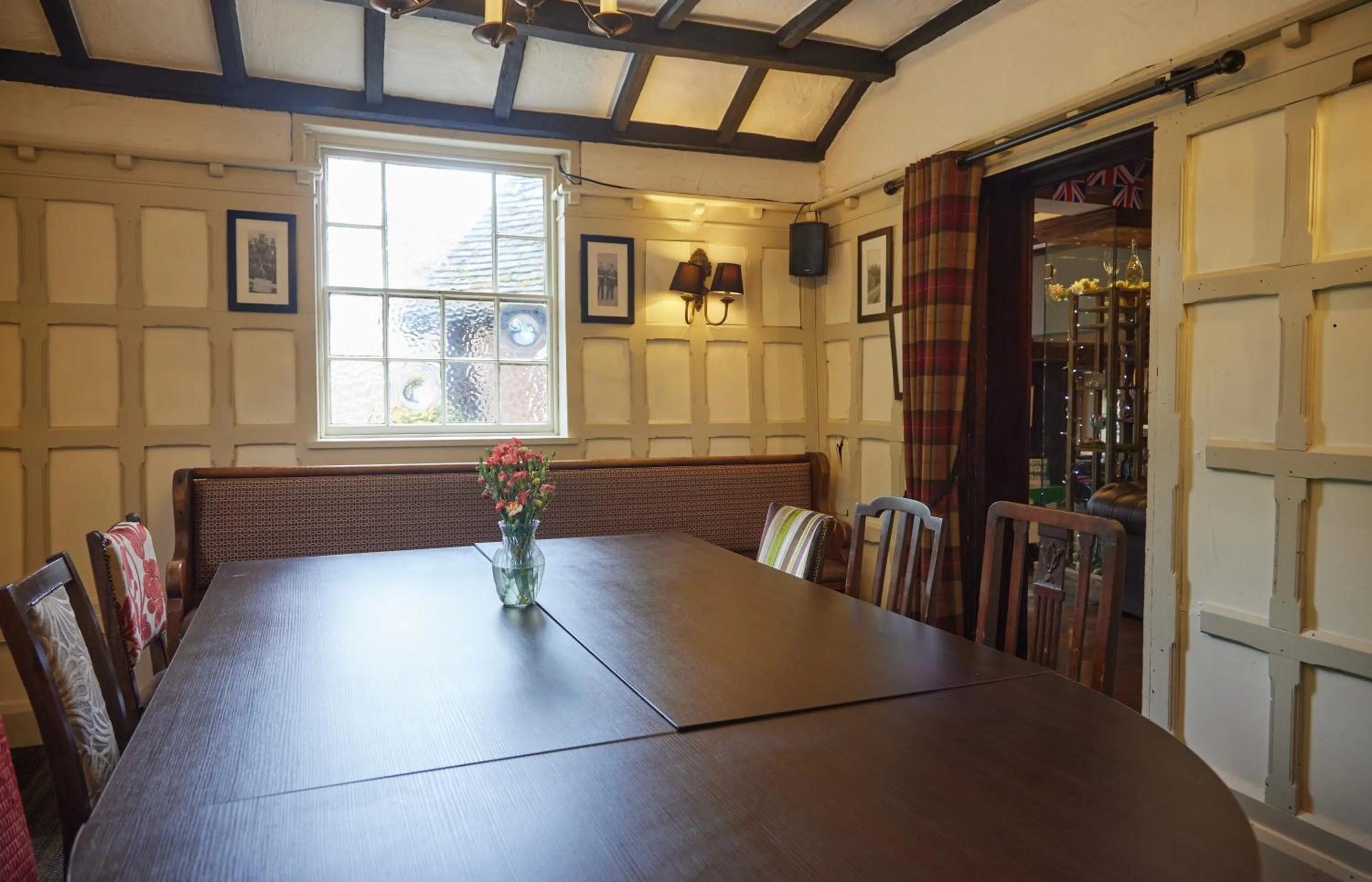 Restaurant/places to eat in Chequers Inn by Greene King Inns