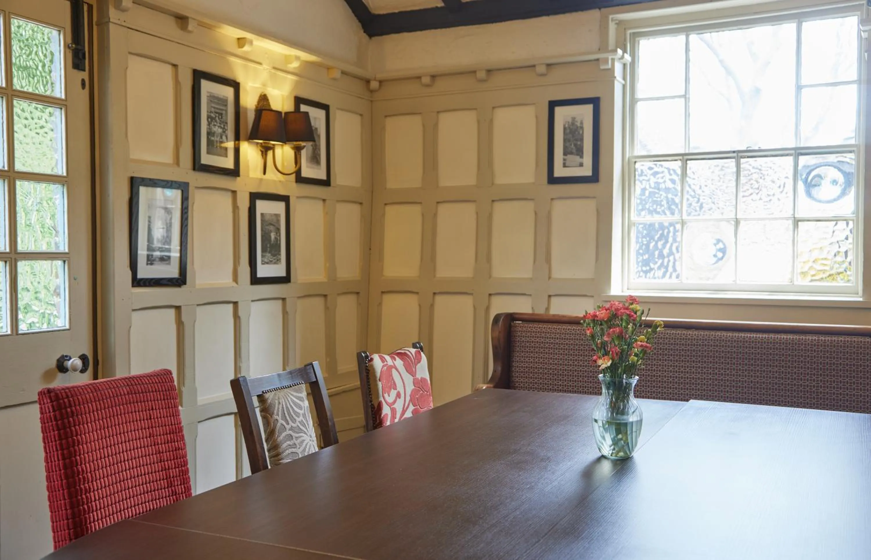Restaurant/places to eat in Chequers Inn by Greene King Inns