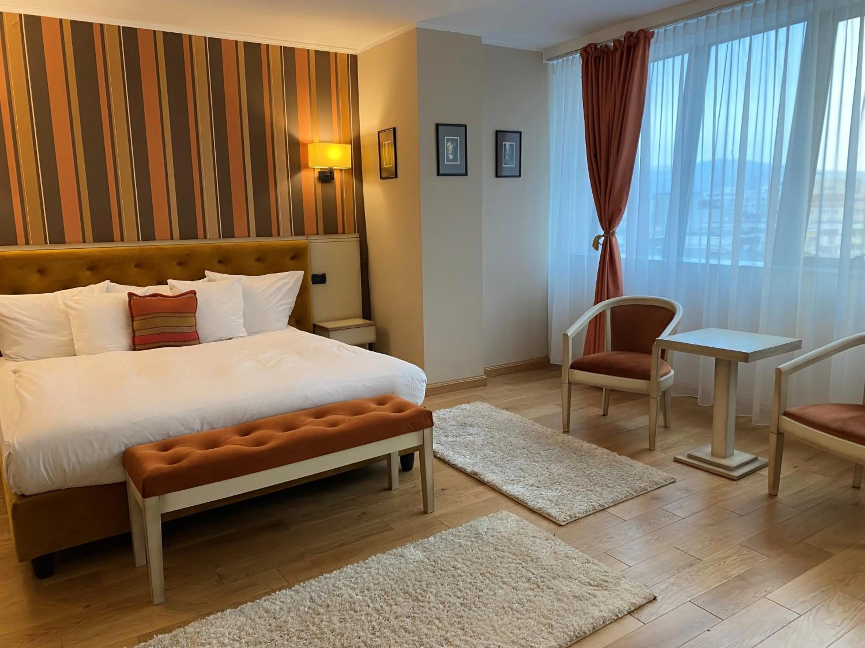 Bed in Hotel Paradis