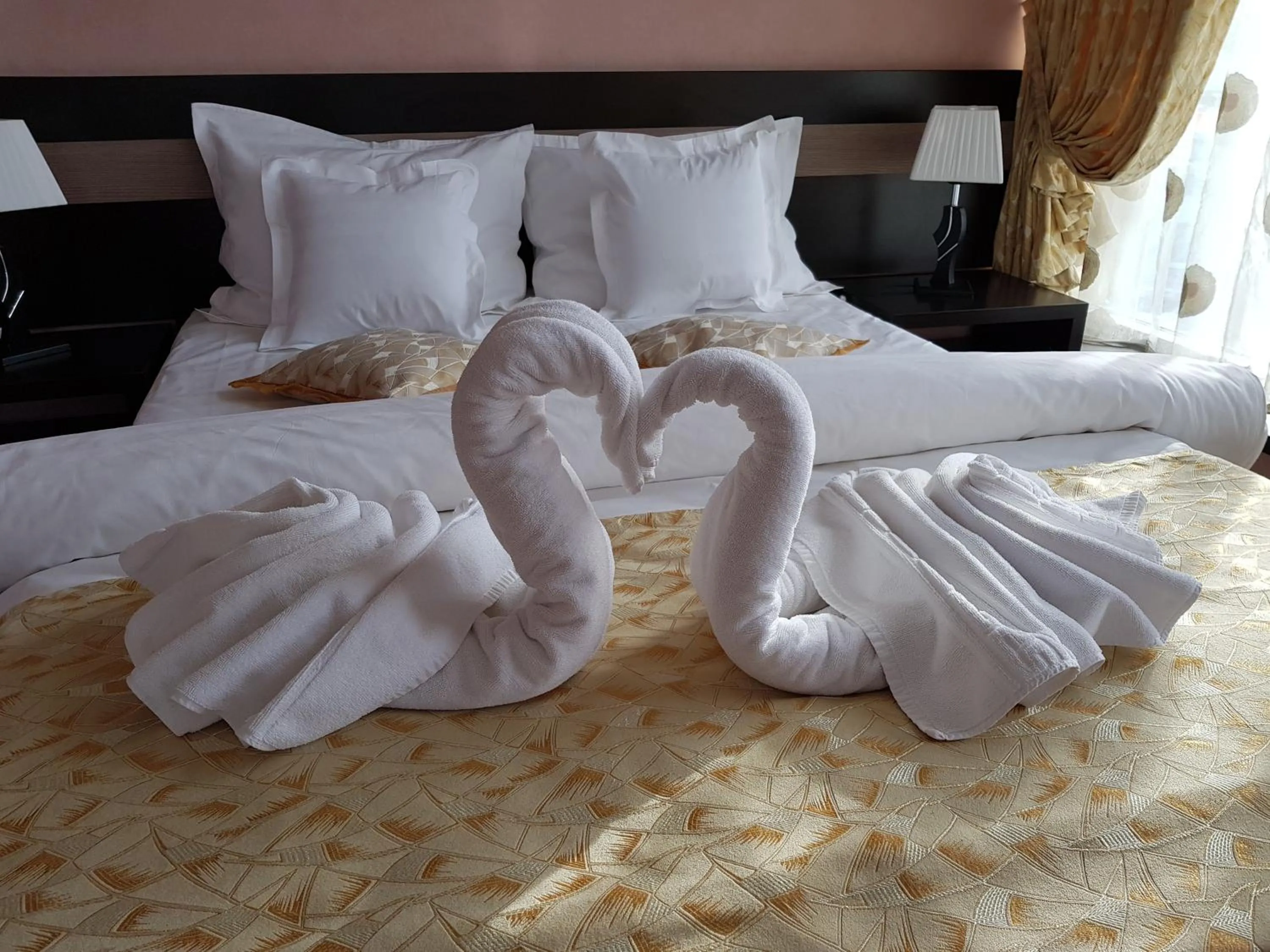 Photo of the whole room, Bed in Indiana Hotel