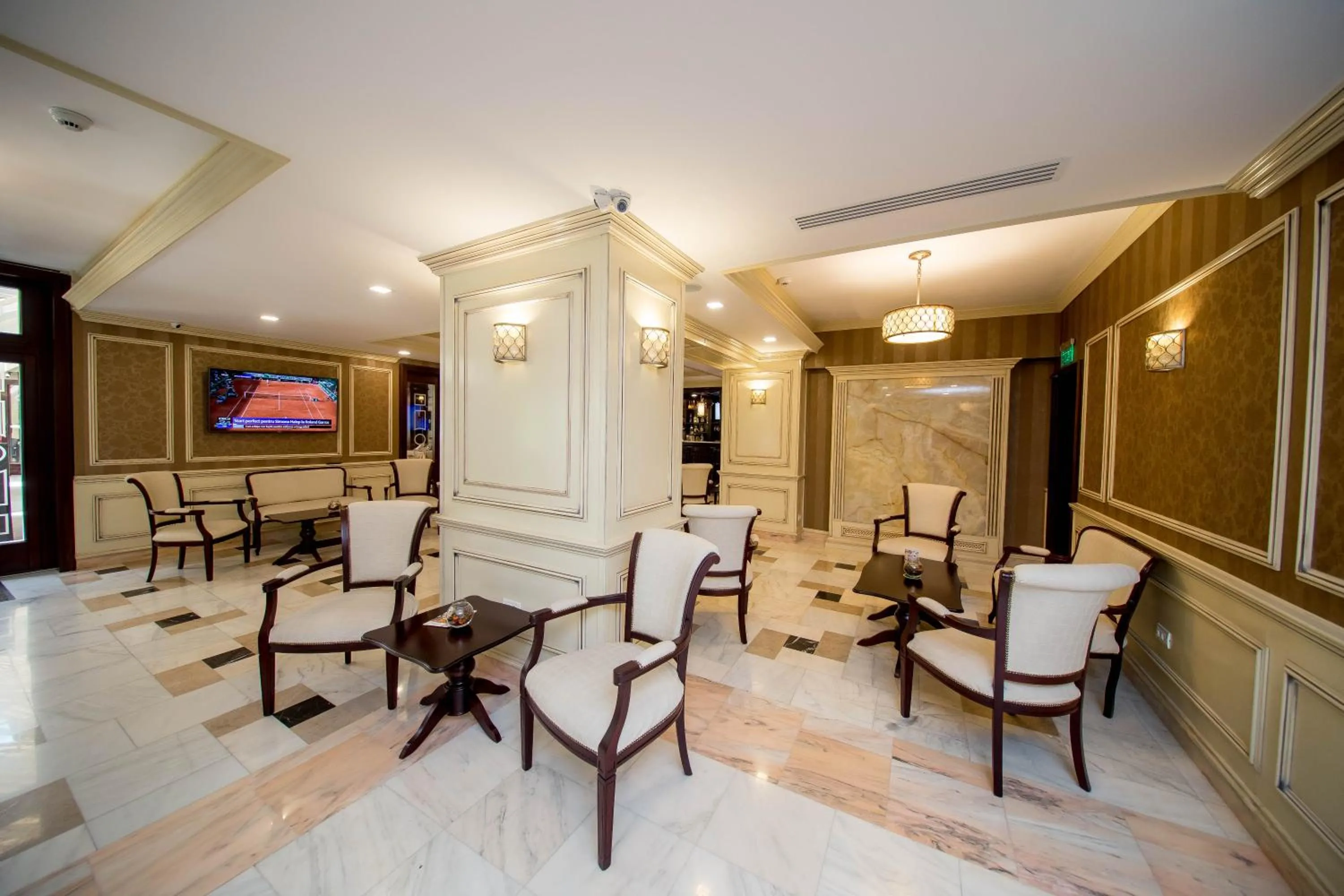 Lounge or bar in Best Western Central Hotel