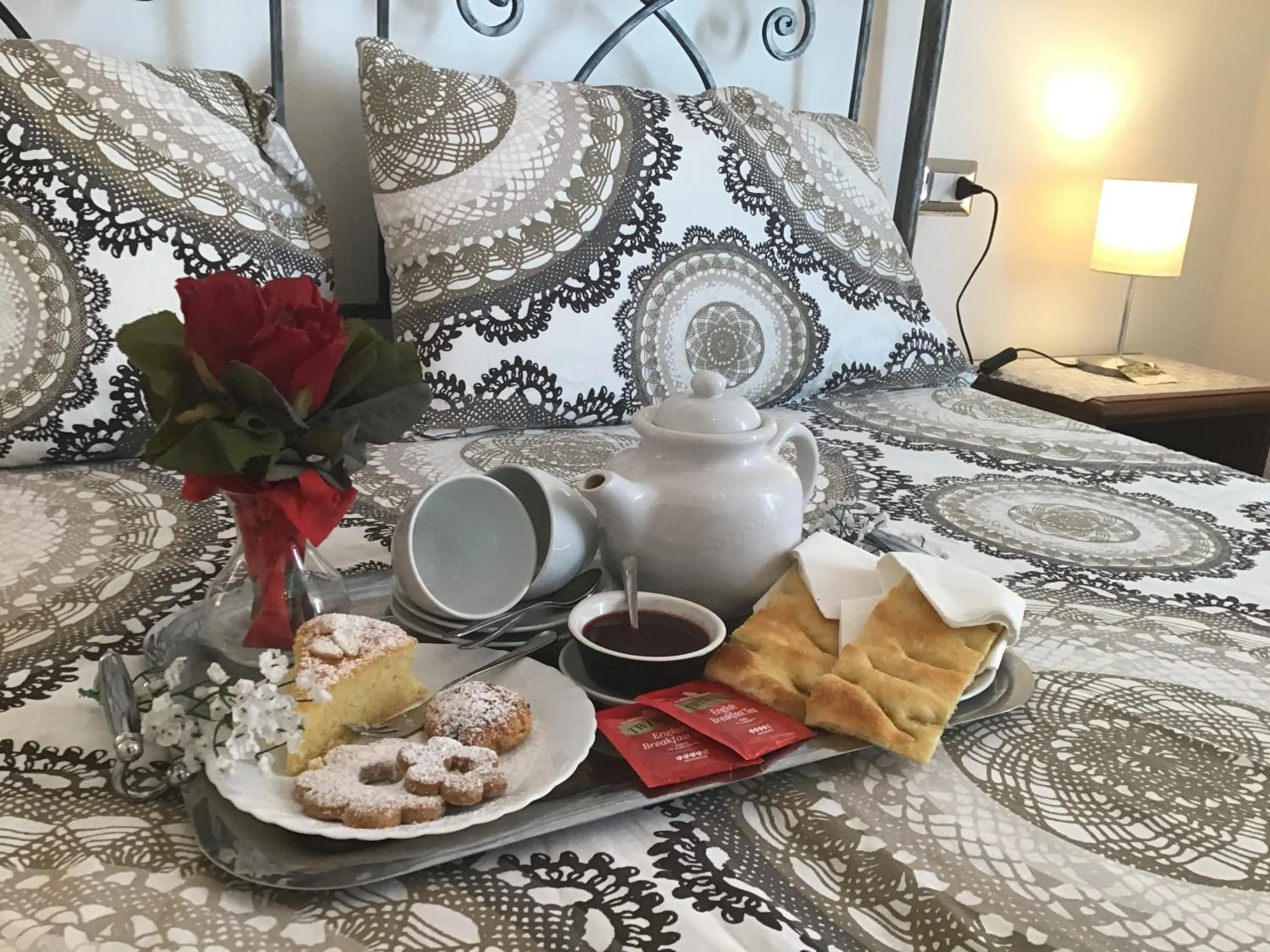 Breakfast, Bed in B&B Lercari