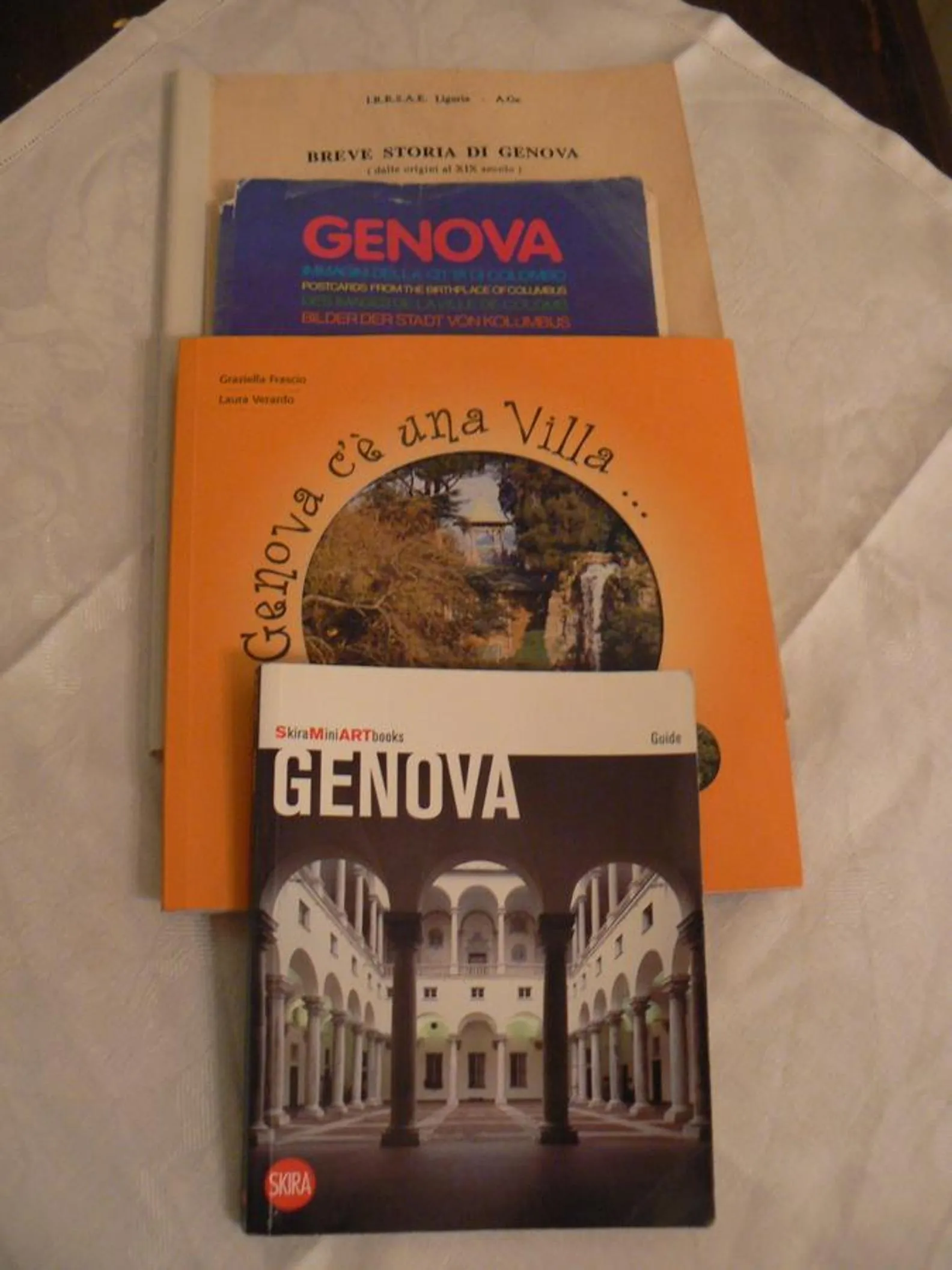 Decorative detail in B&B Lercari