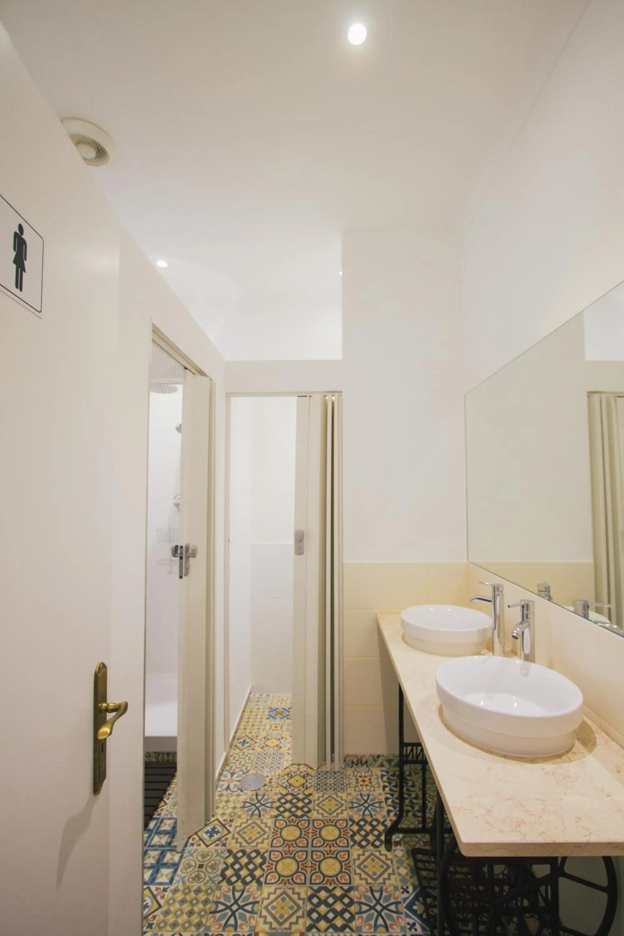 Bathroom in PTM DownTown Hostel&Suites