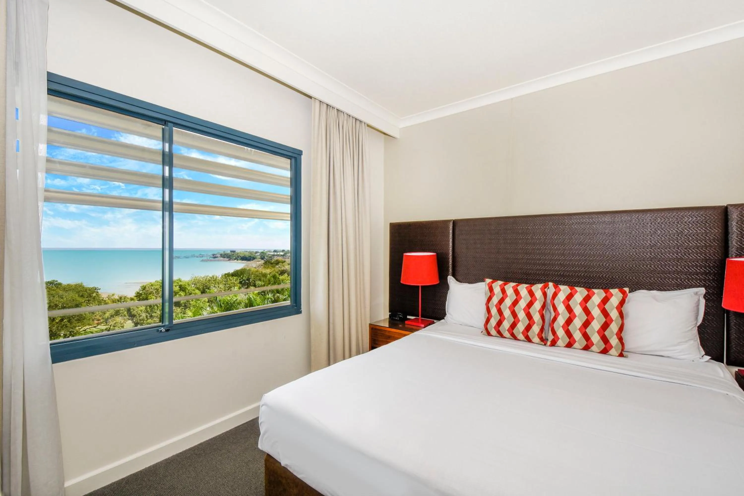 Bedroom, Bed in Mantra on The Esplanade