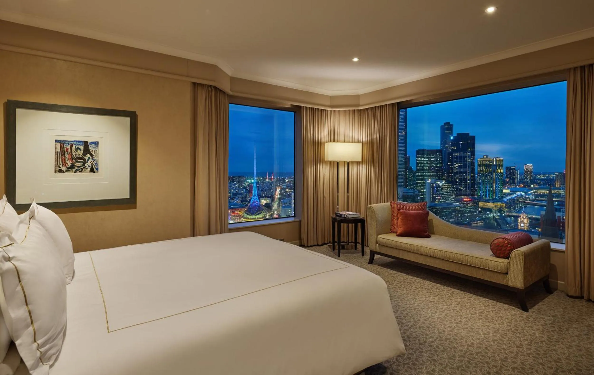 Bed in Grand Hyatt Melbourne