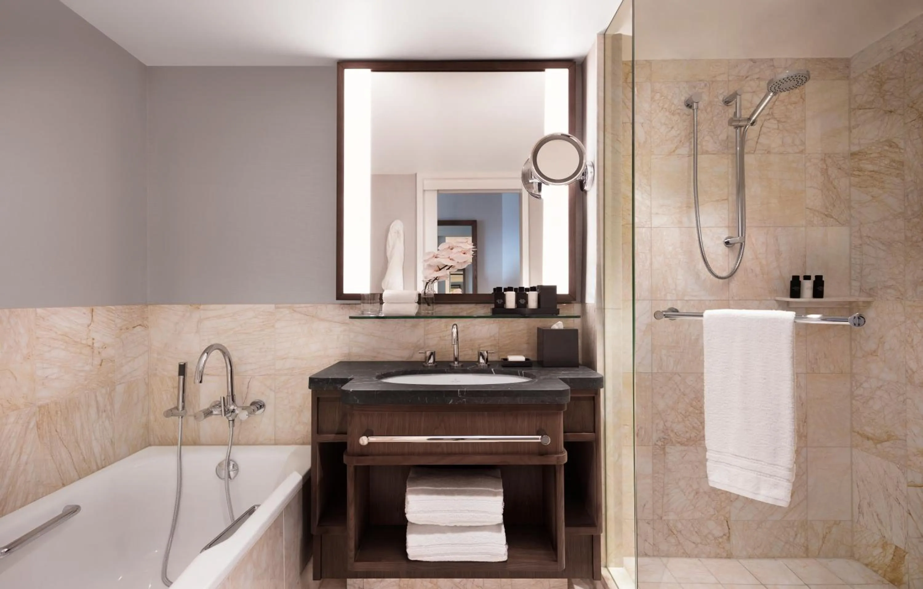 Bathroom in Four Seasons Hotel Sydney