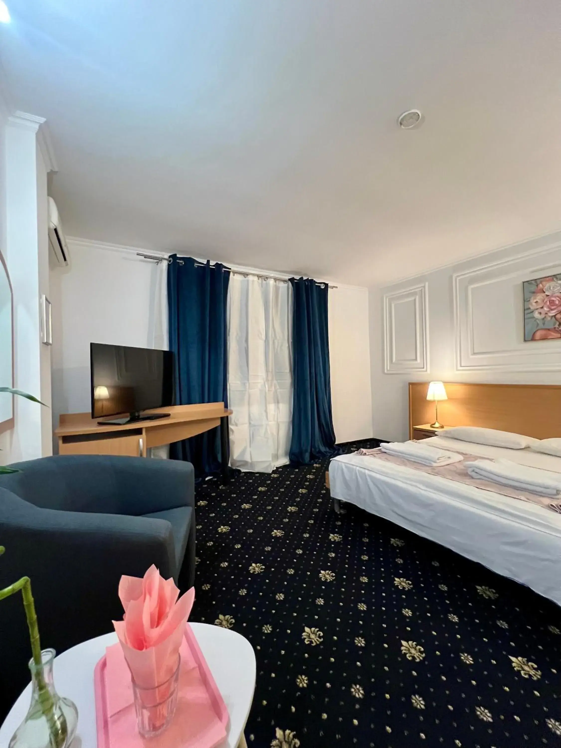 Bed in Hotel Vandia Bed in Hotel Vandia