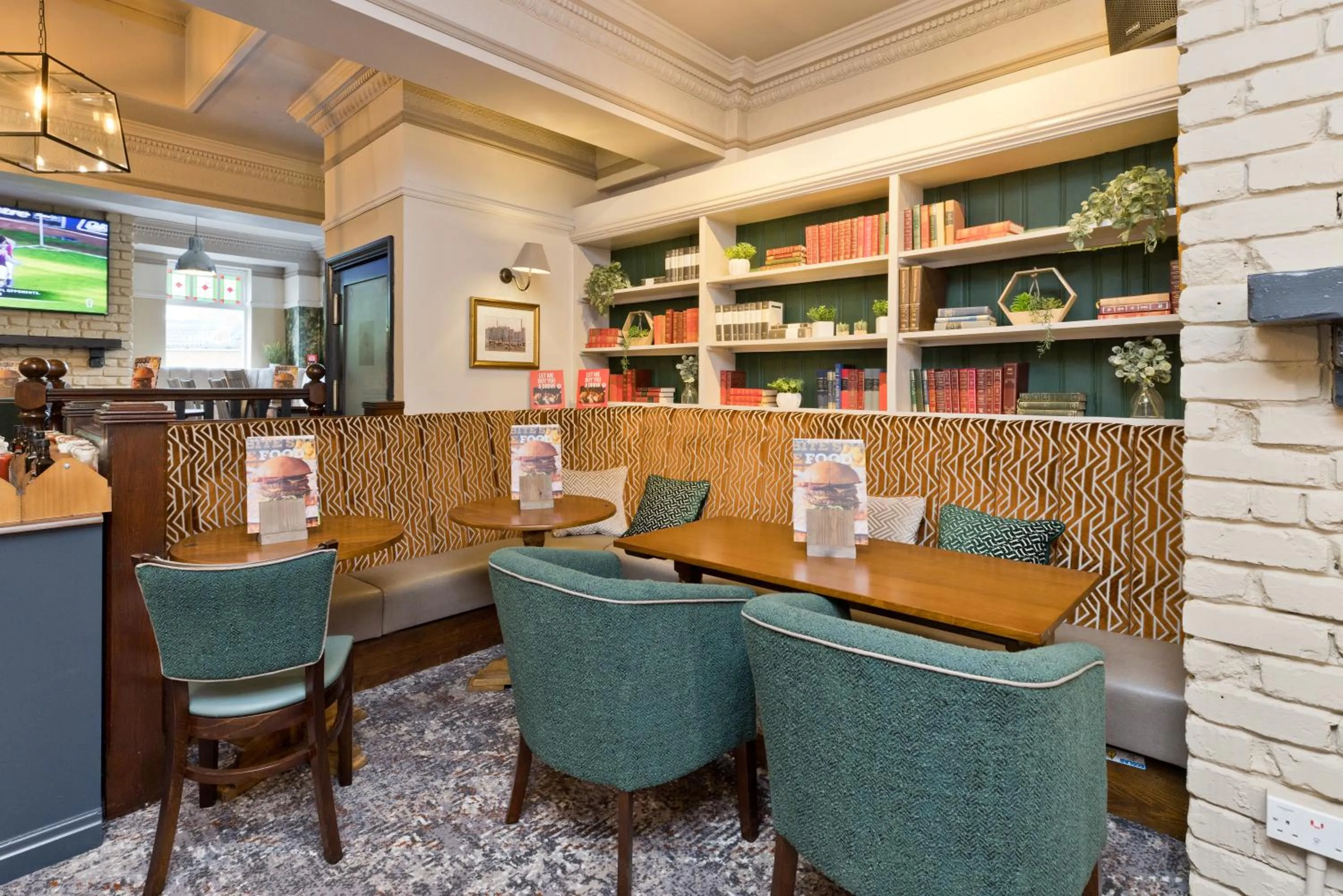 Restaurant/places to eat in Blue Bell Lodge Hotel