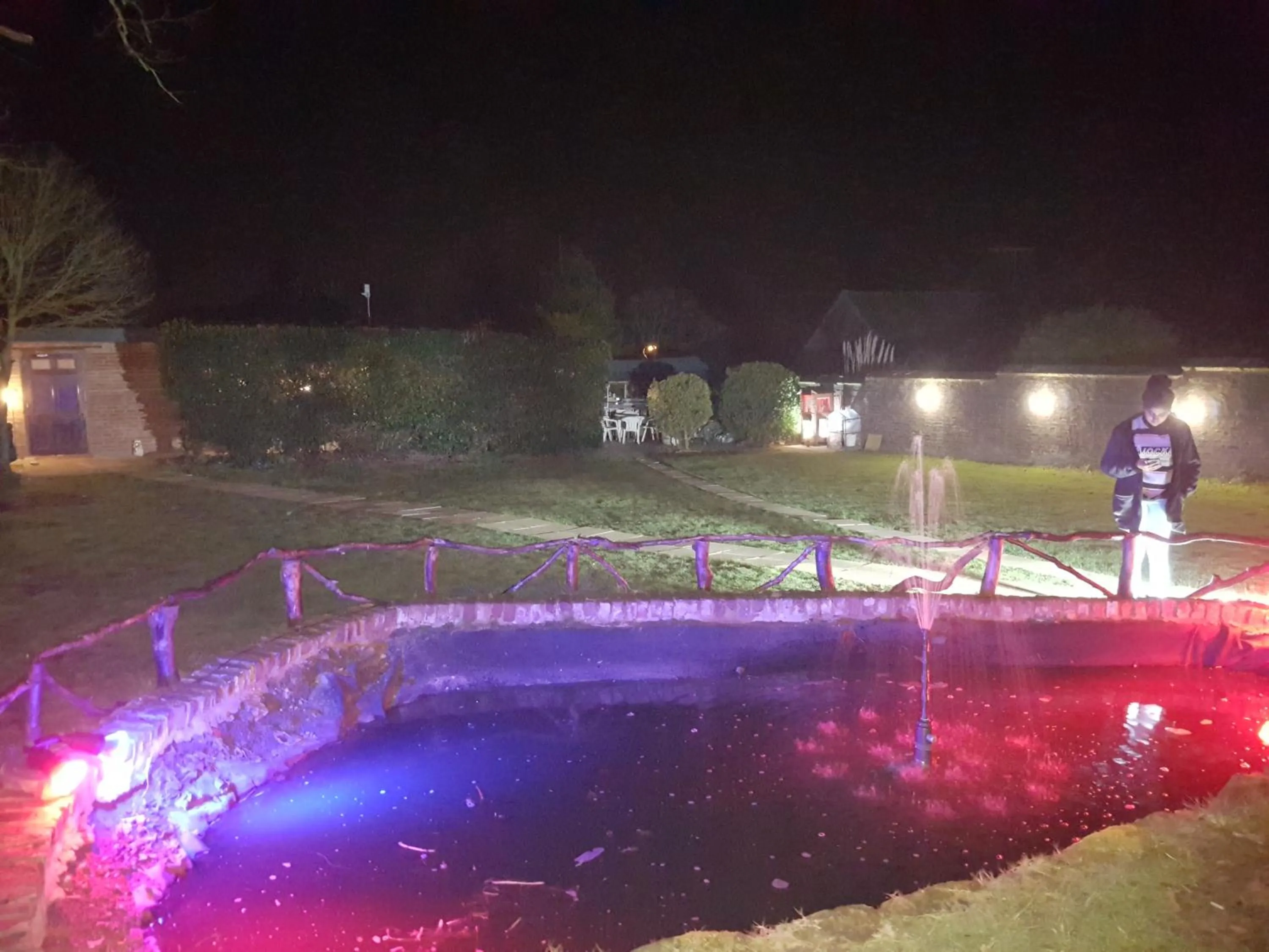 Property building in Anand Lodge