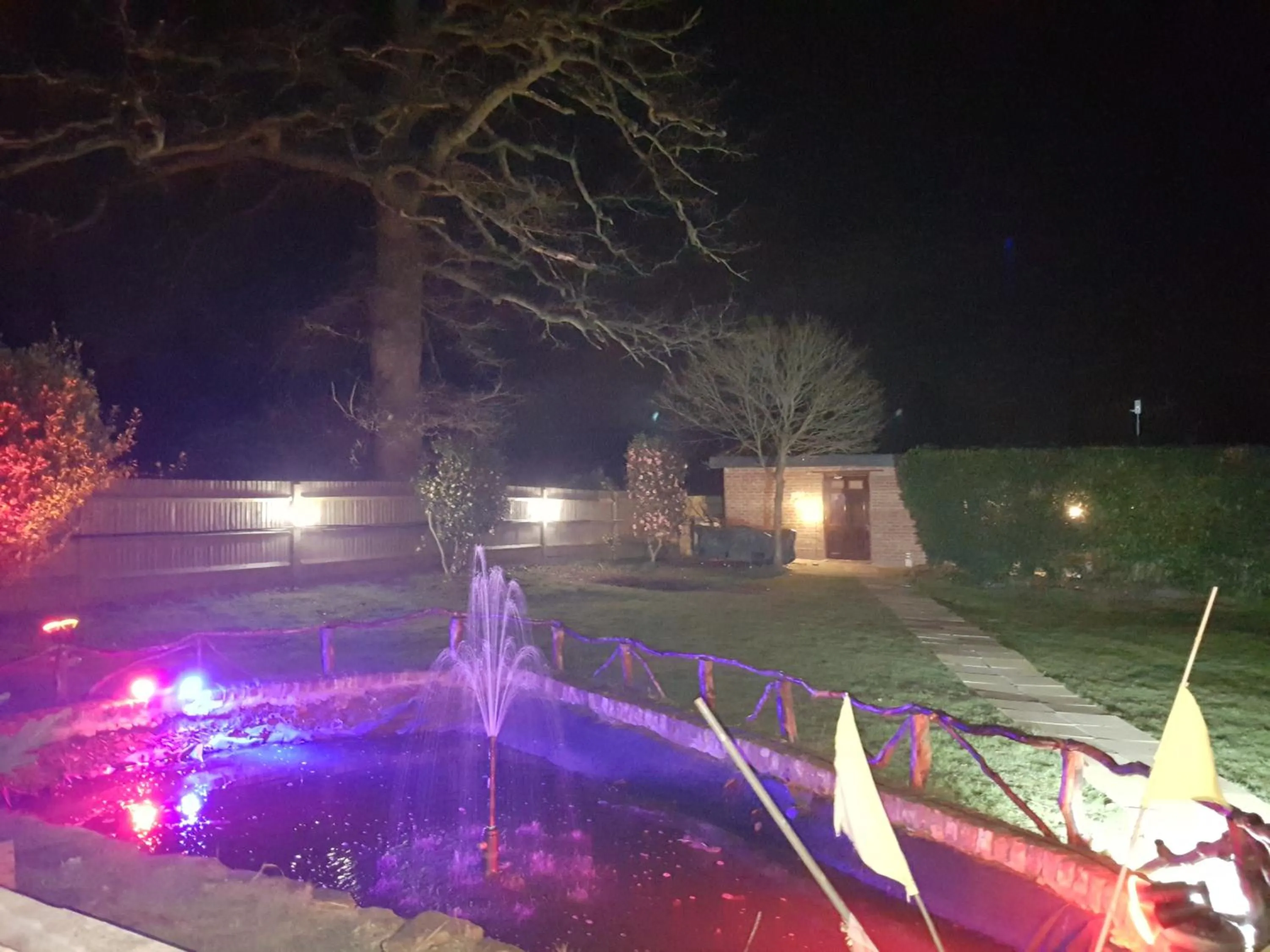 Property building in Anand Lodge