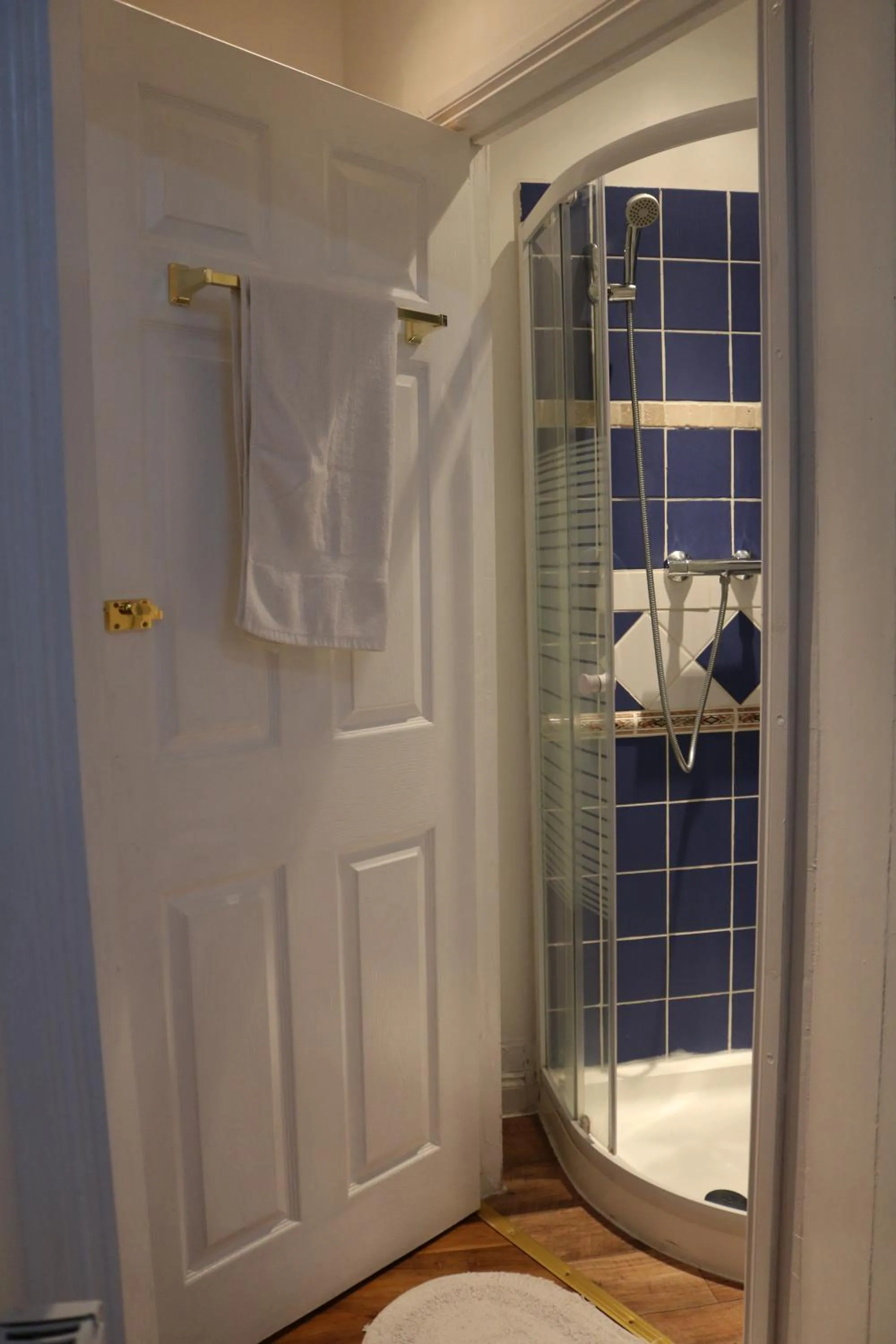 Bathroom in Anand Lodge