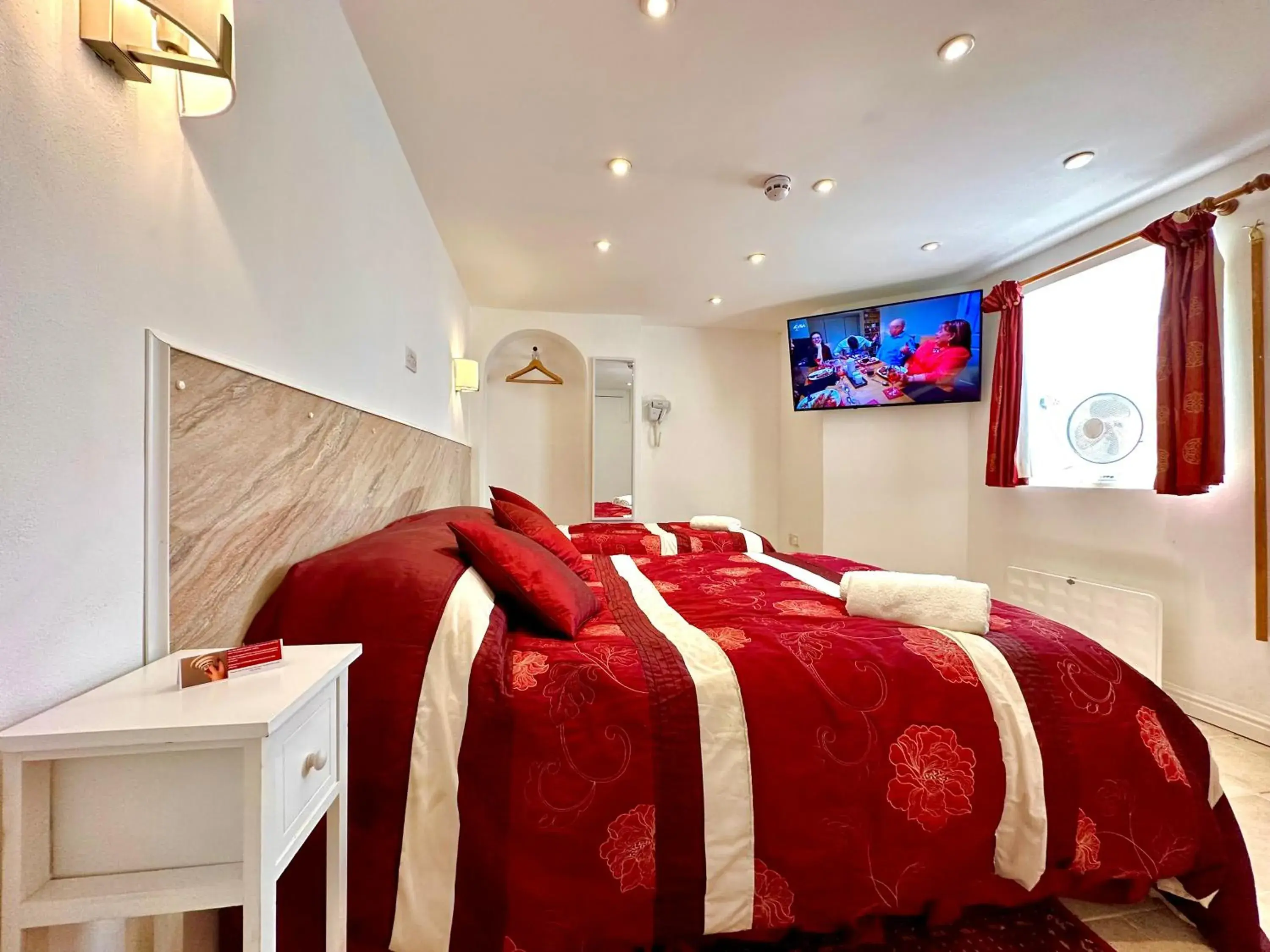 Family Studio in Anand Lodge Family Studio in Anand Lodge