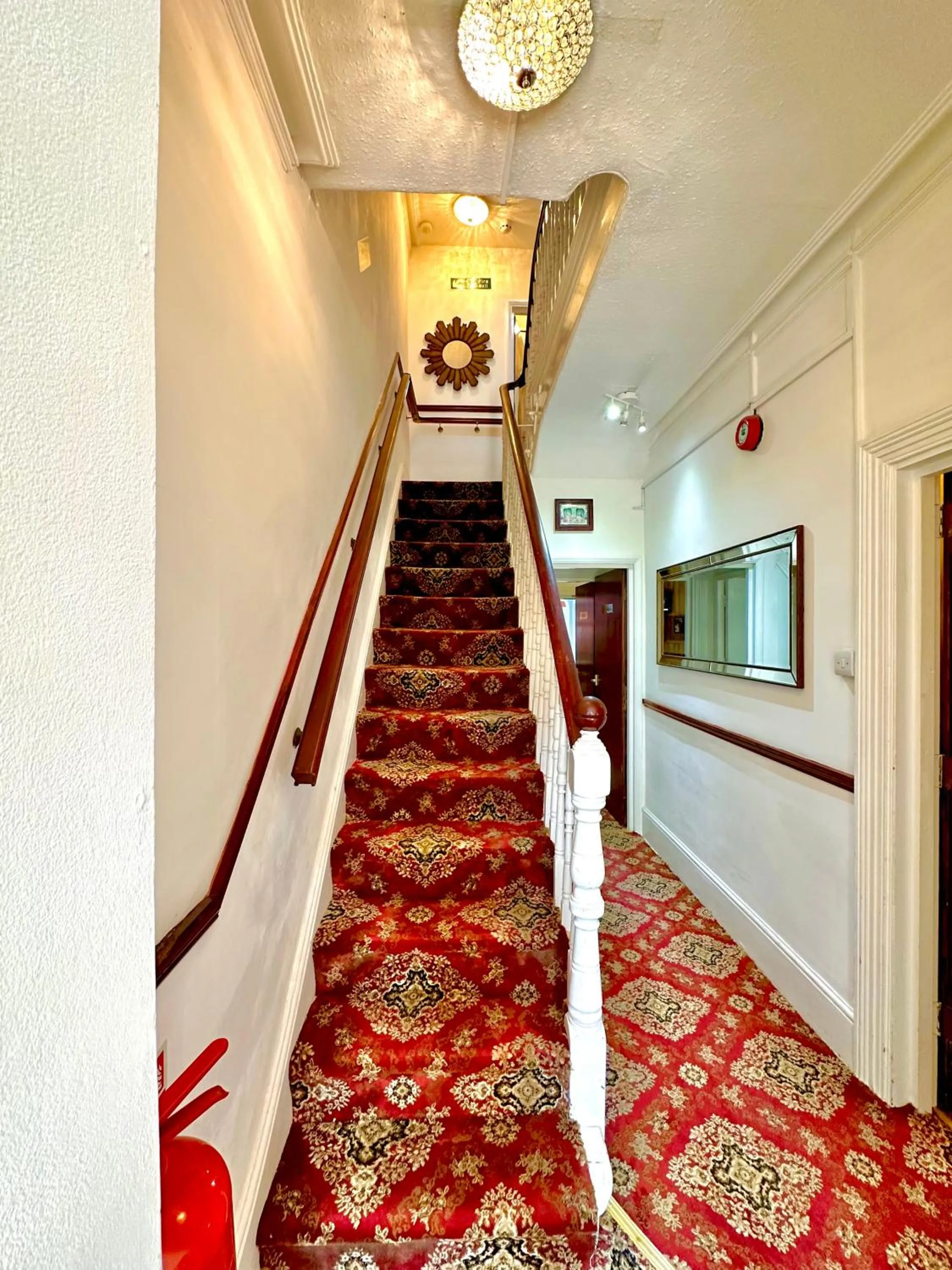 Property building in Anand Lodge