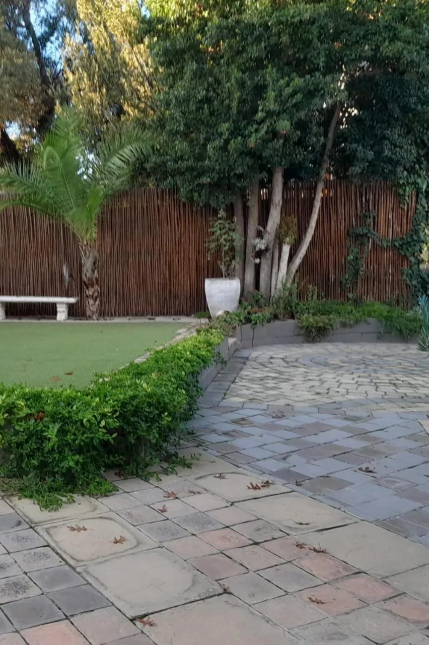 Garden in Milas Place