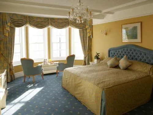 Bedroom, Bed in Hotel Riviera