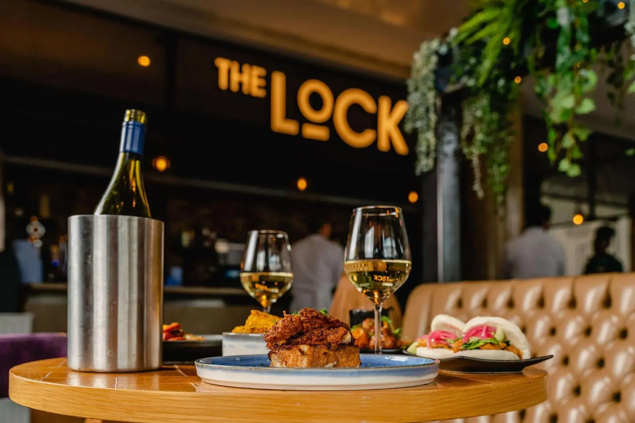 Food and drinks in DoubleTree by Hilton Leeds Food and drinks in DoubleTree by Hilton Leeds