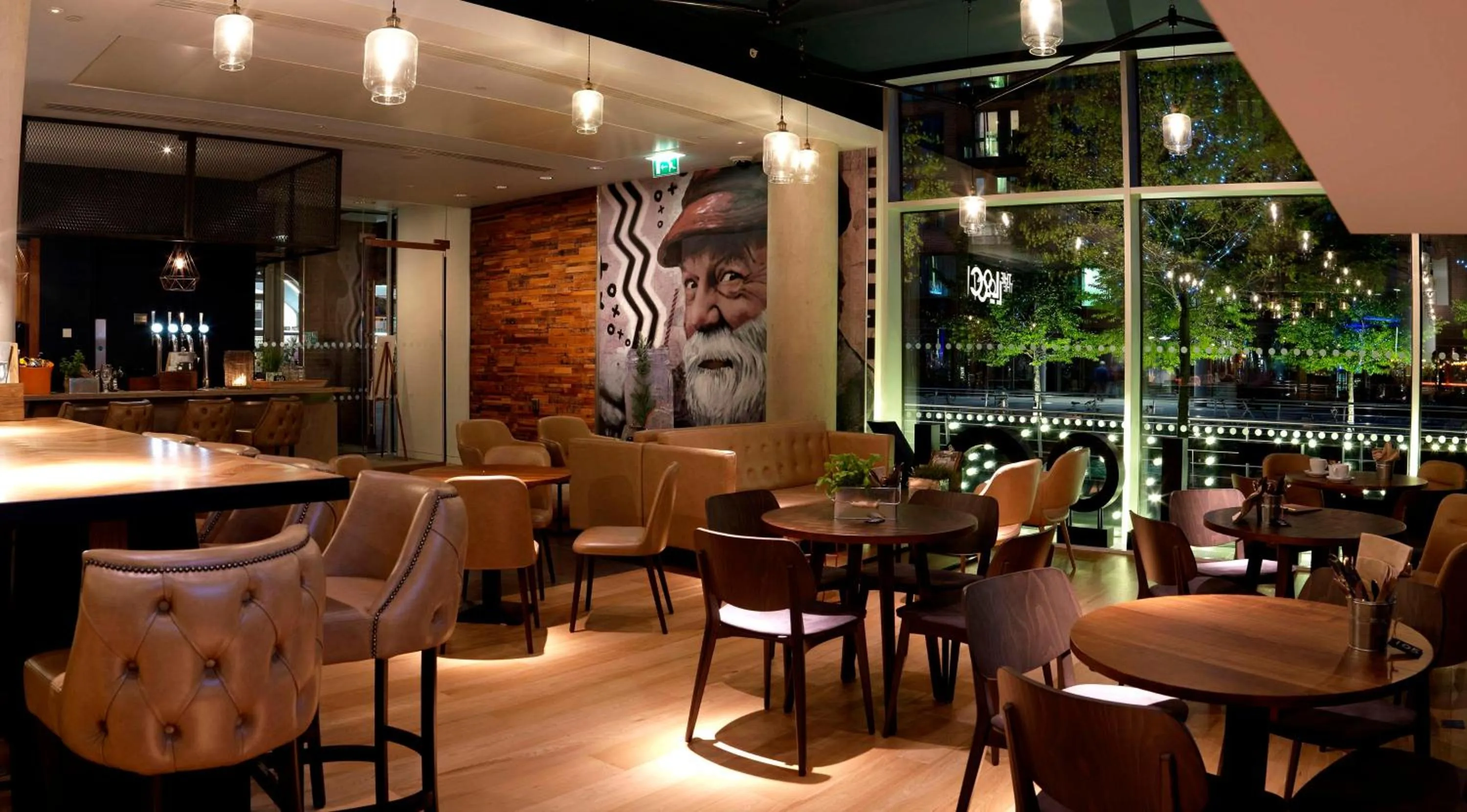 Restaurant/places to eat in DoubleTree by Hilton Leeds