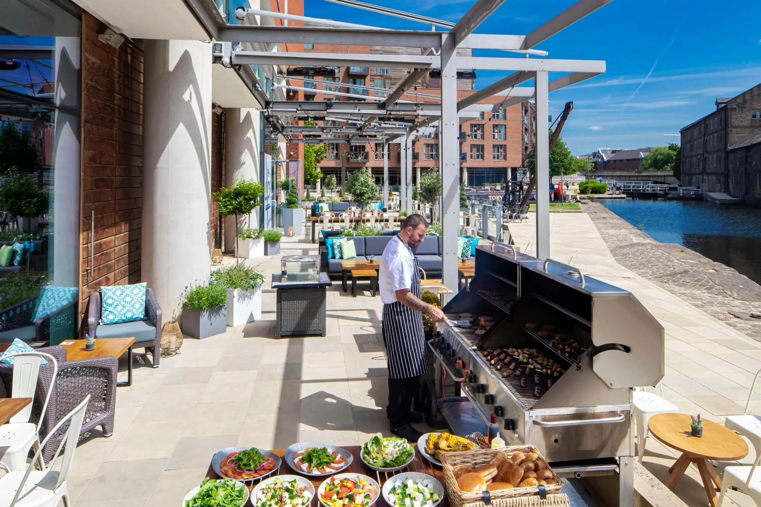 Restaurant/places to eat in DoubleTree by Hilton Leeds Restaurant/places to eat in DoubleTree by Hilton Leeds