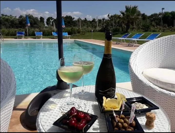 Pool view in Agliadò