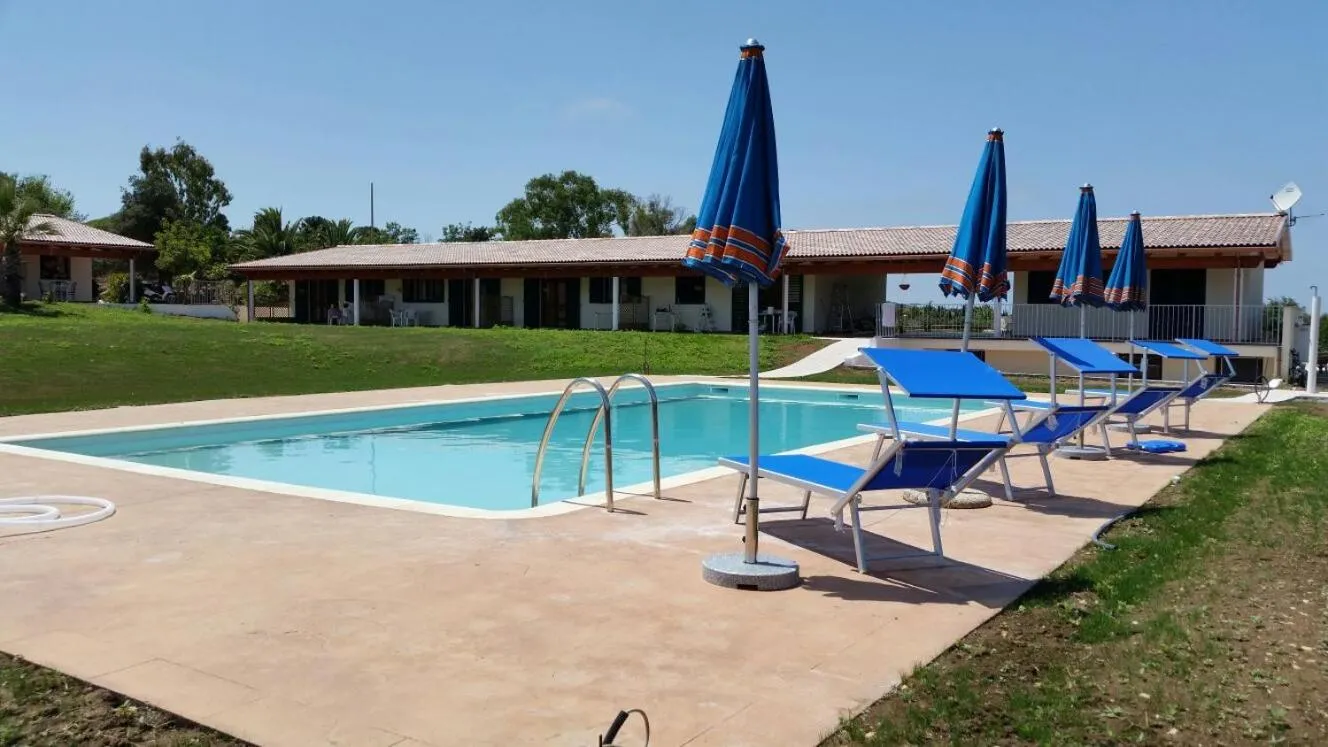 Pool view in Agliadò