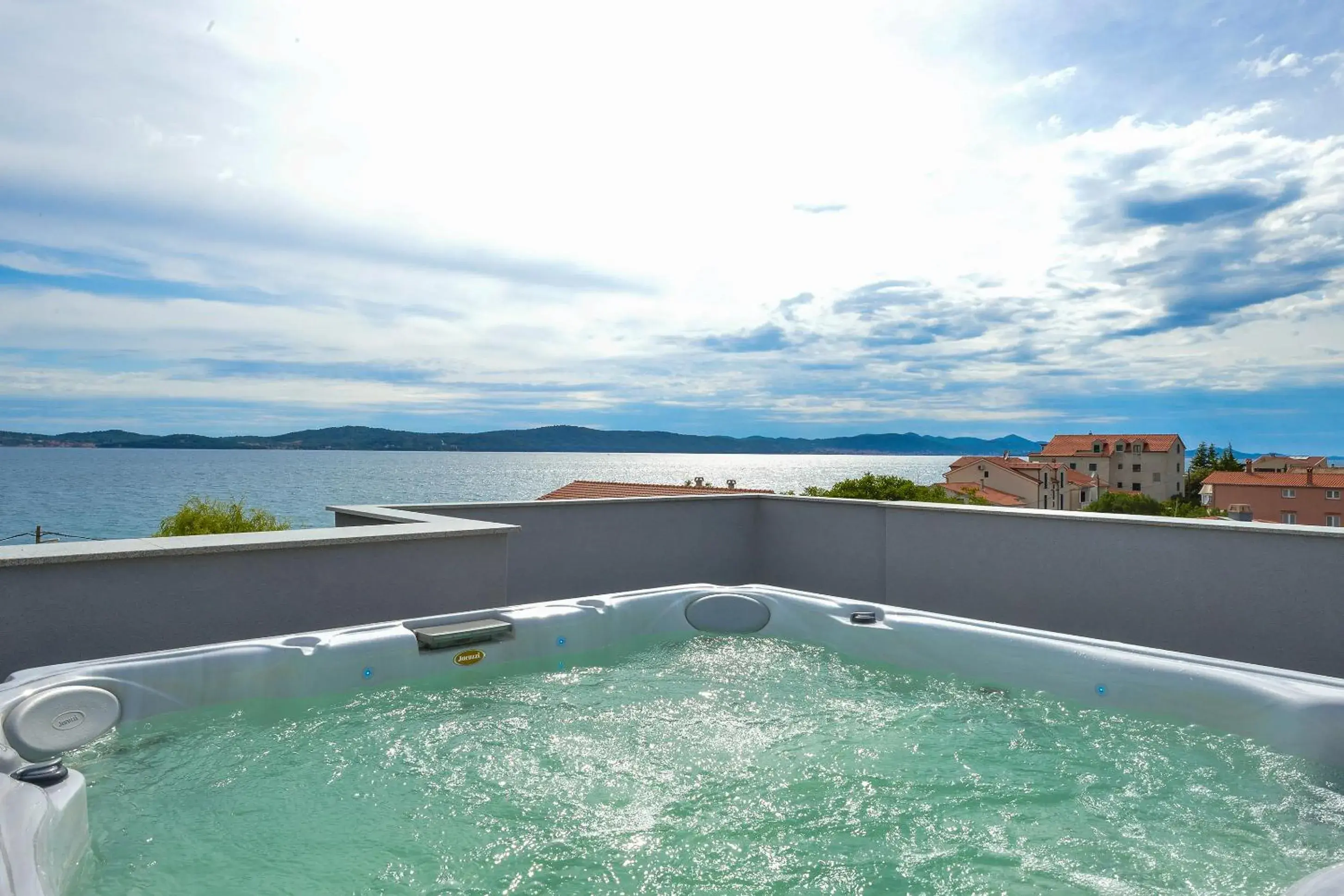 Superior Apartment with Hot Tub - Seaside in Apartments Sun Resort Nikolina Superior Apartment with Hot Tub - Seaside in Apartments Sun Resort Nikolina