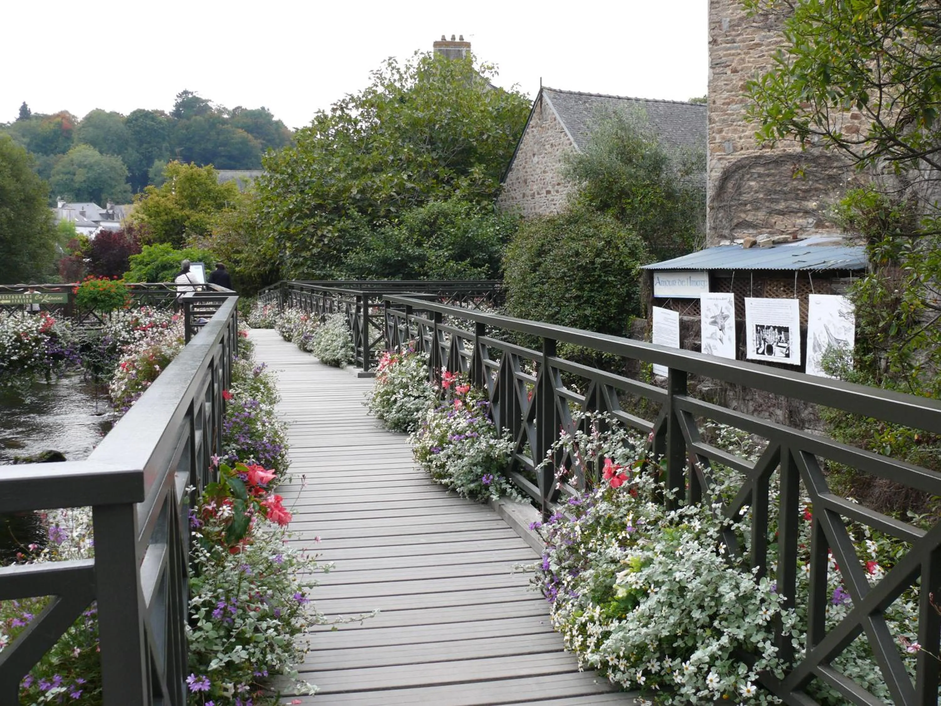 Nearby landmark in Entre Mer et Rivière