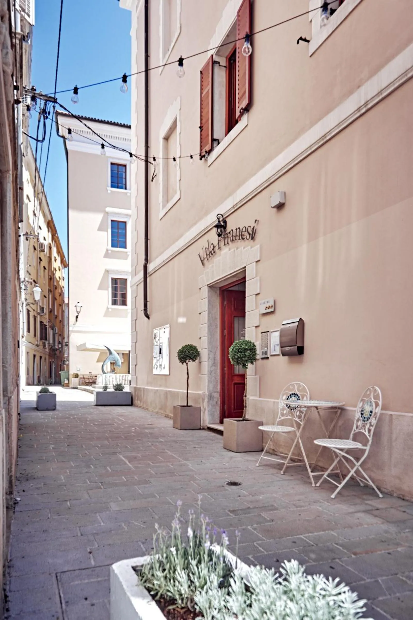 Facade/entrance in Vila Piranesi Apartments