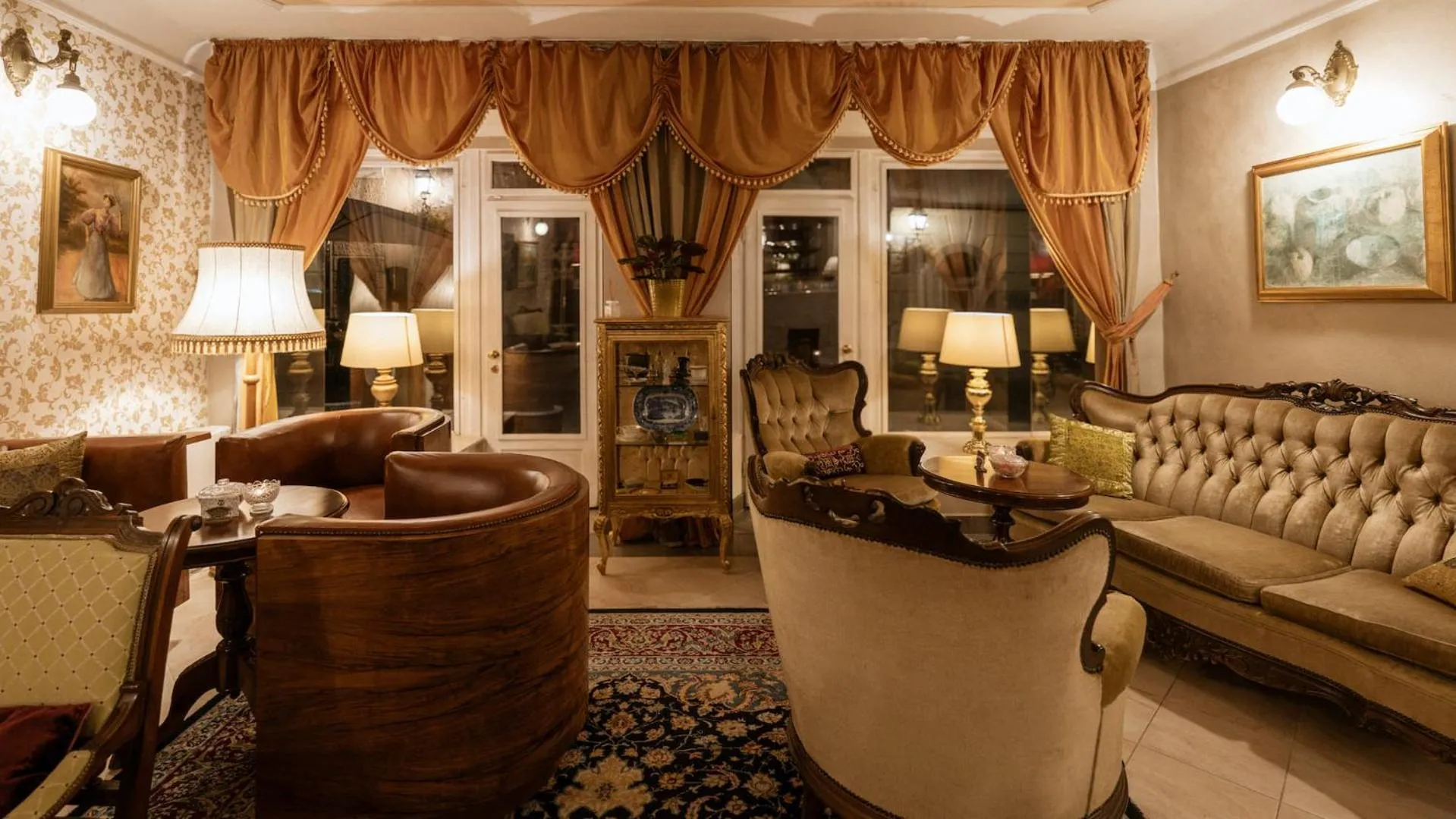 Lobby or reception in Allegro Hotel